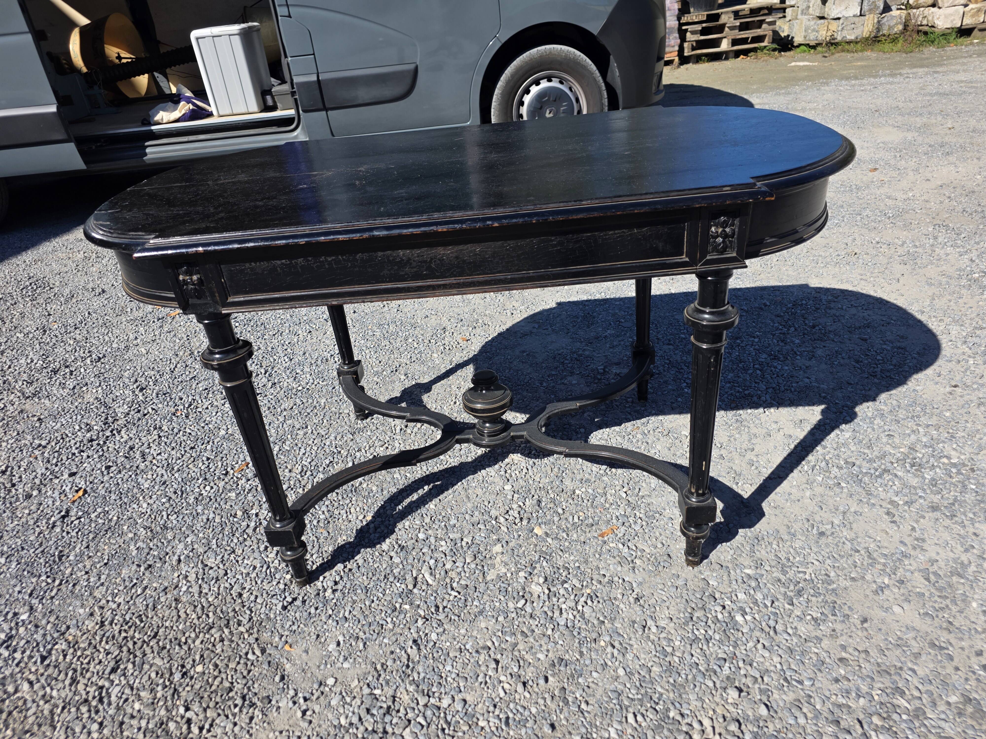 Napoleon III oak table