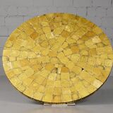 Table basse ornée d'une mosaïque à la feuille d'or 18 carats