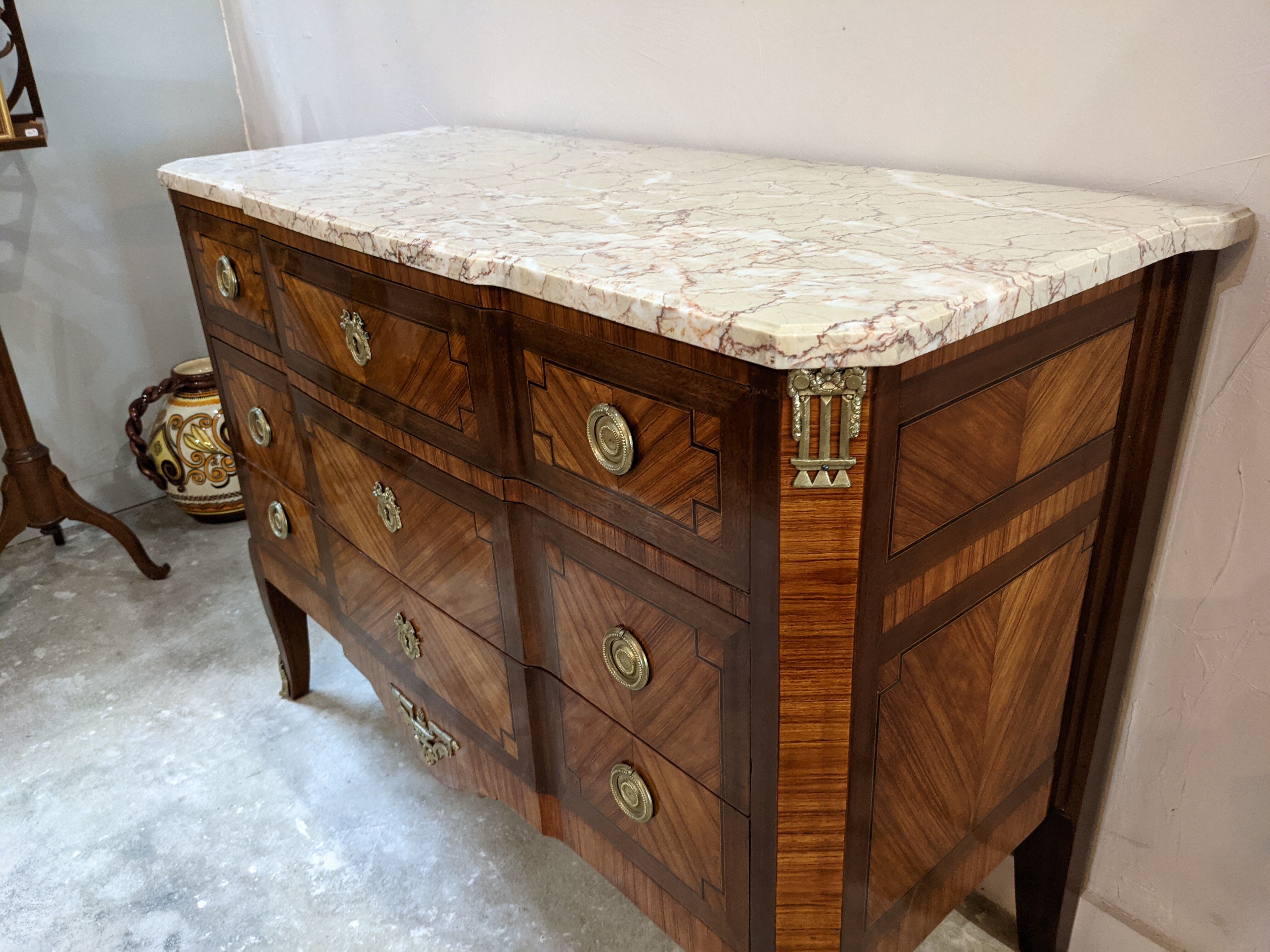 Commode transition XlXeme restaurée