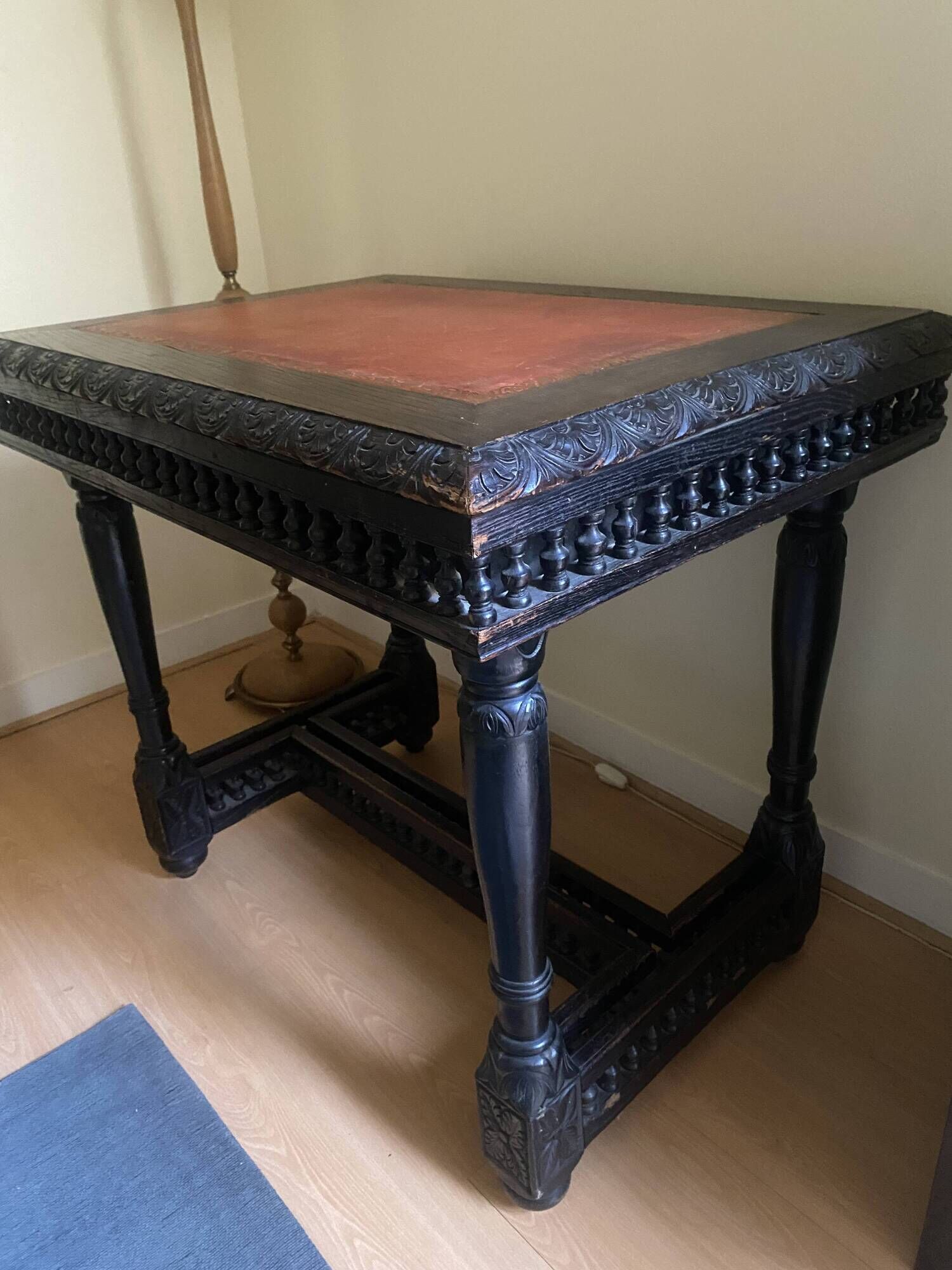 Table/Desk