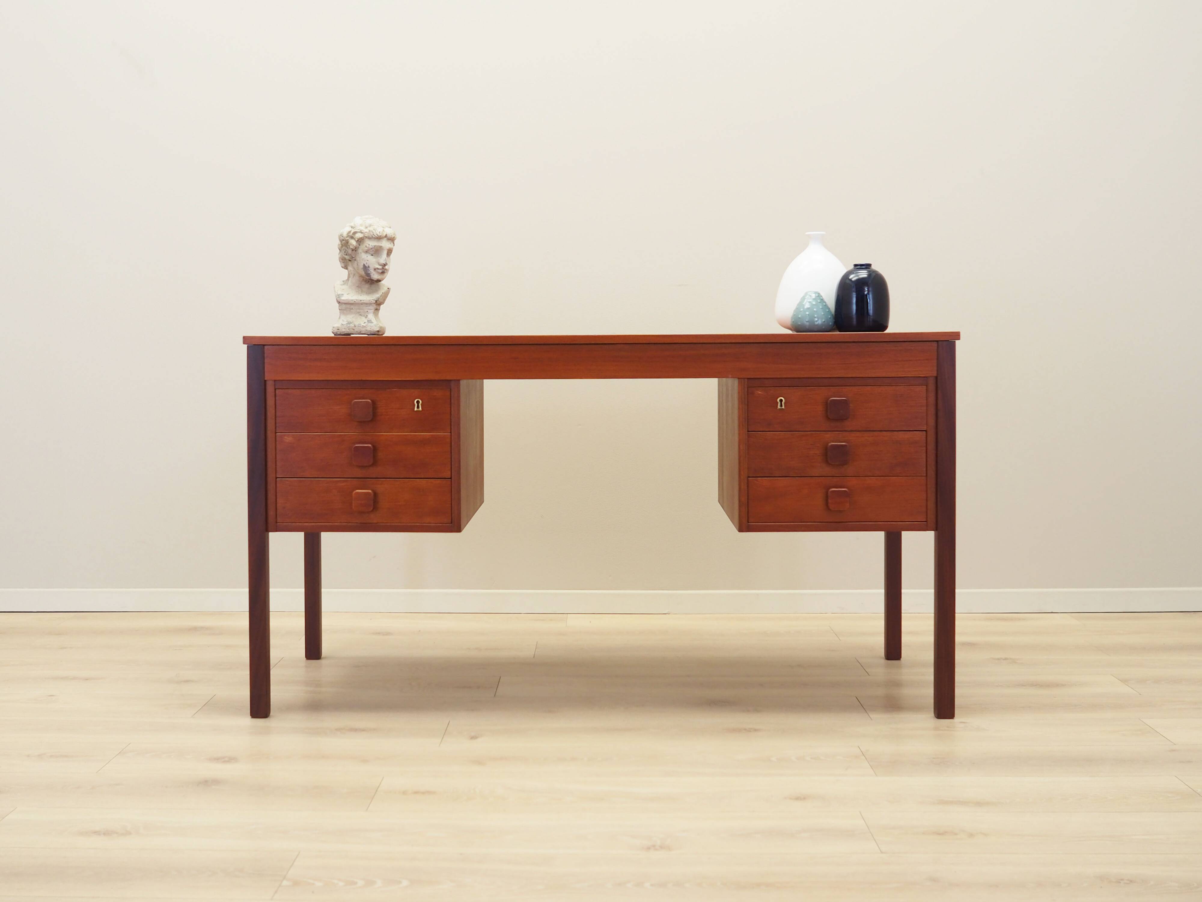 Teak desk, Danish design, 1970s, production: Denmark