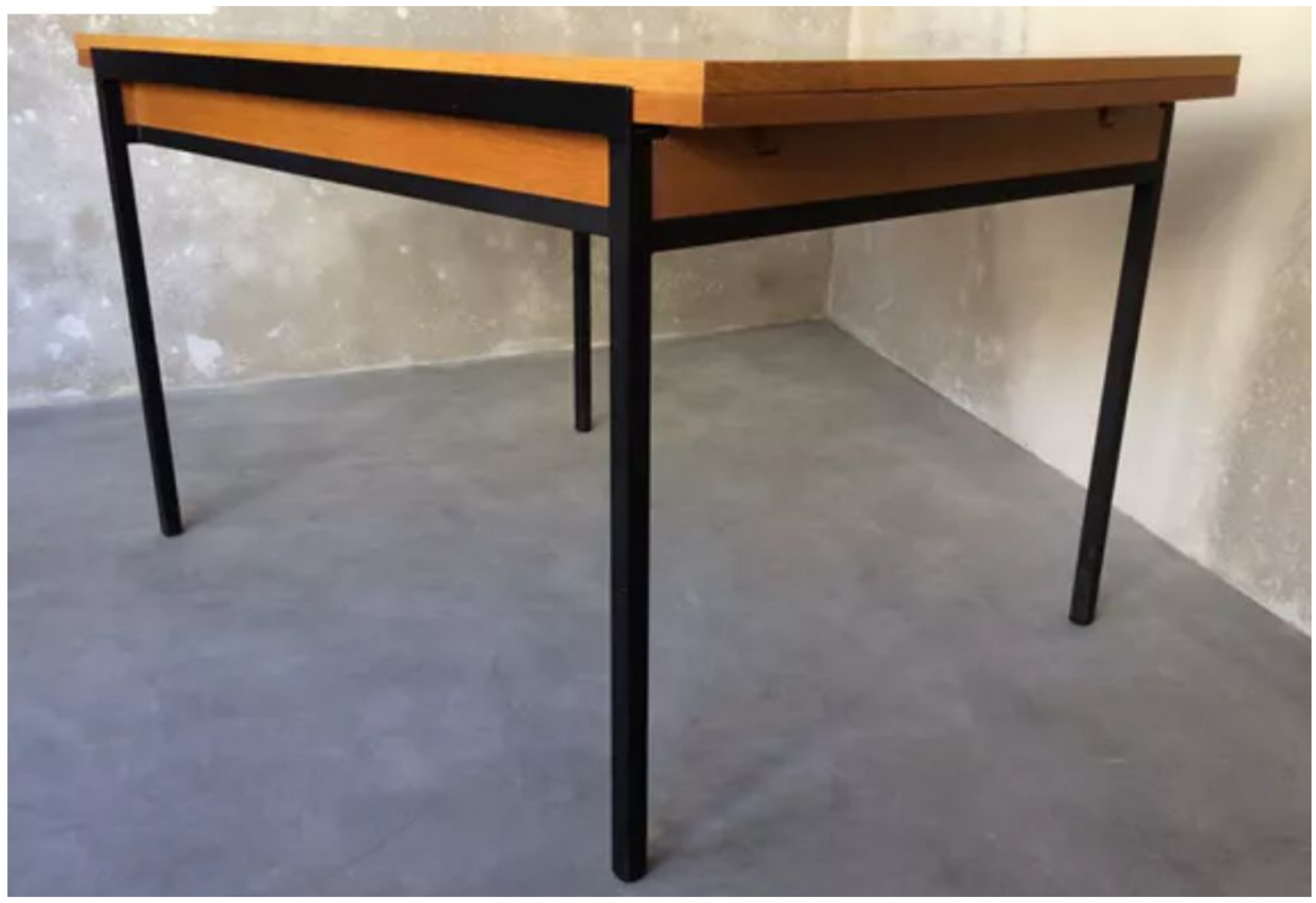 Table of René-Jean Caillette for Charron 50