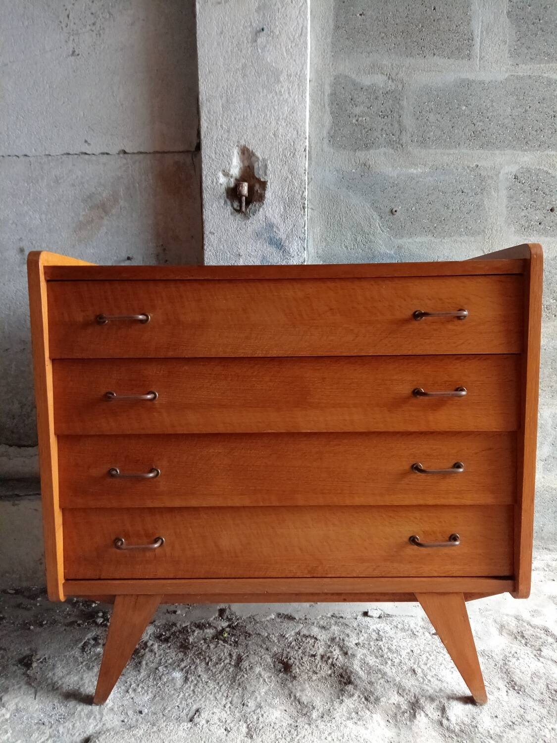 Vintage chest of drawers