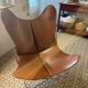 Fauteuil AA Butterfly en cuir perforé marron – design iconique Airborn