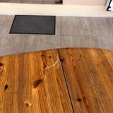 Vintage round table in solid pine