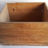 Case wood transport old wine Henri Maire