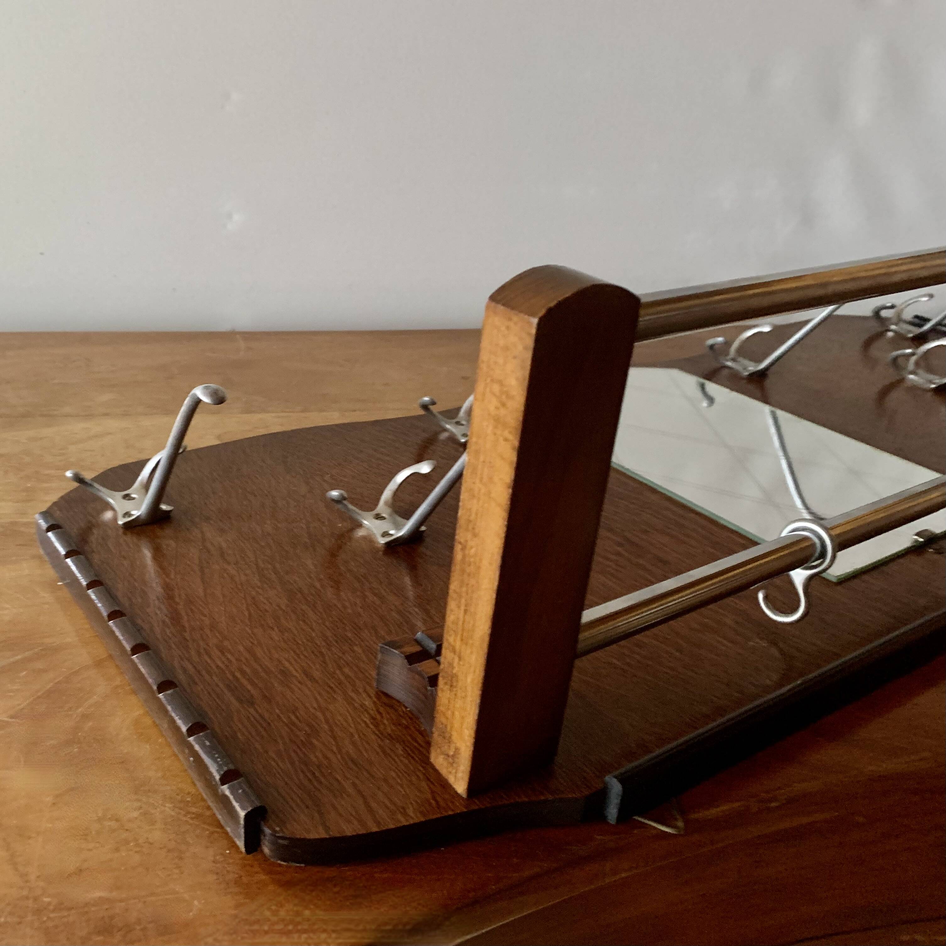 Ancien grand portemanteau en bois avec miroir et porte-chapeau