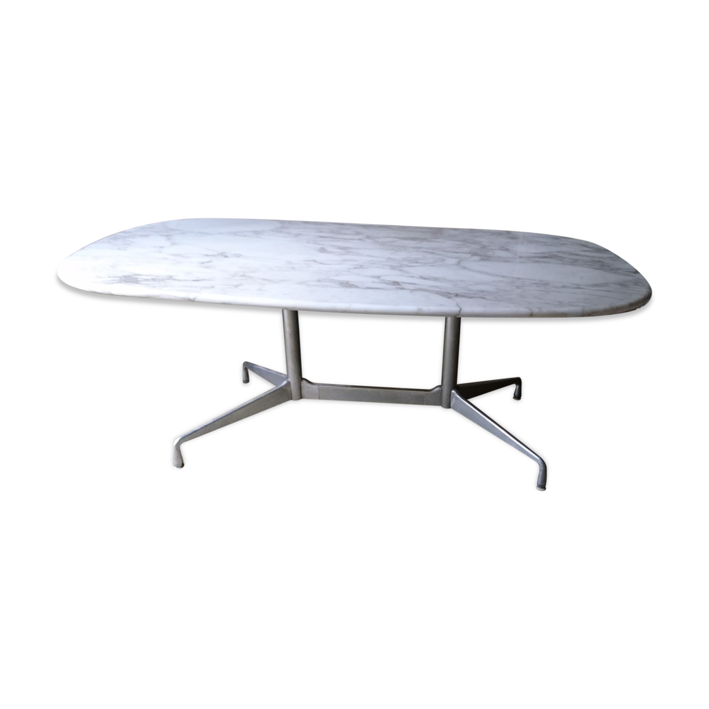 Eames dining room table