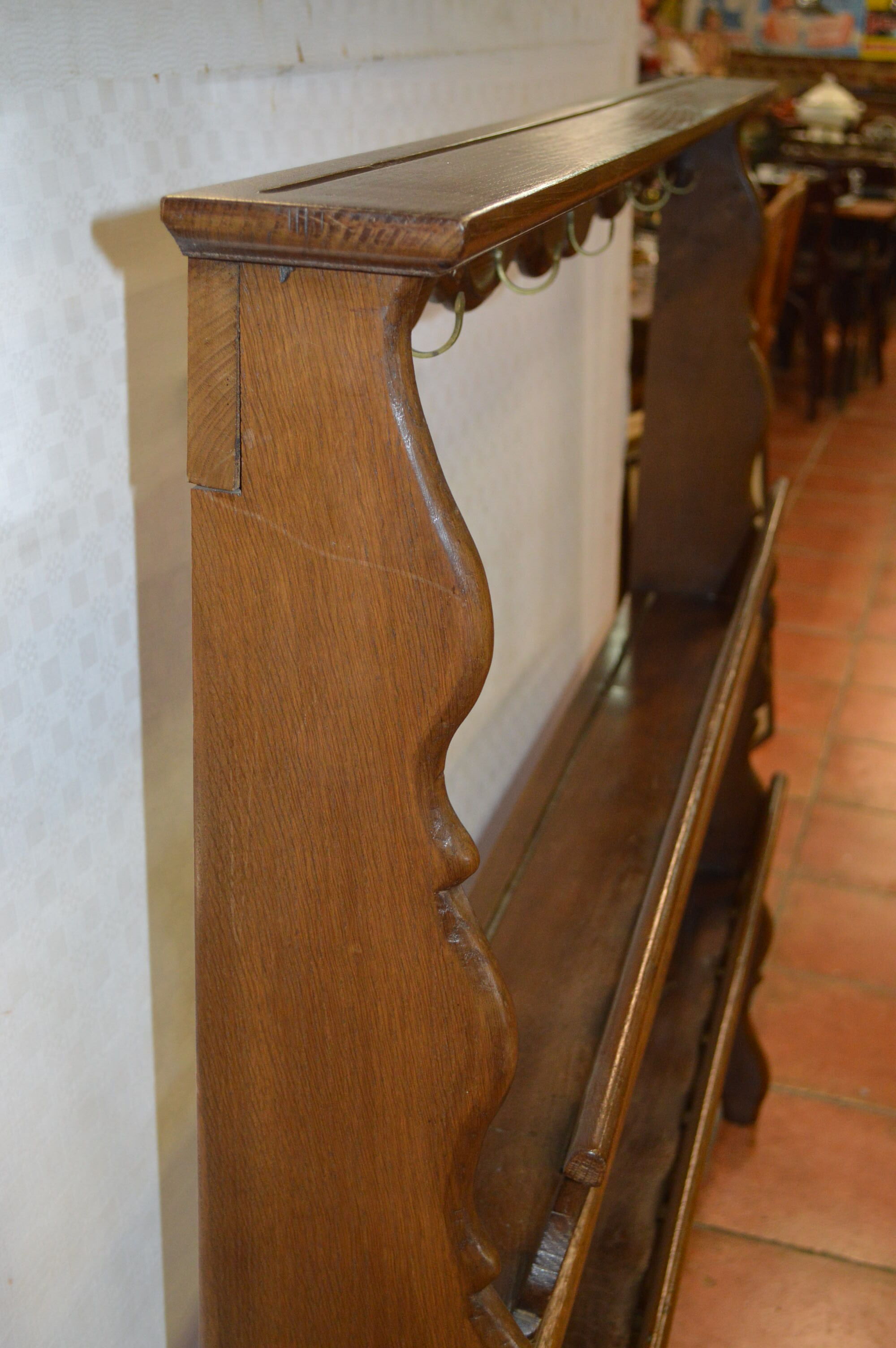 Etimier shelf plates