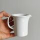 Saucière, pot à lait en porcelaine blanche