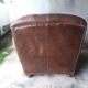 Fauteuil chesterfield à oreille cuir