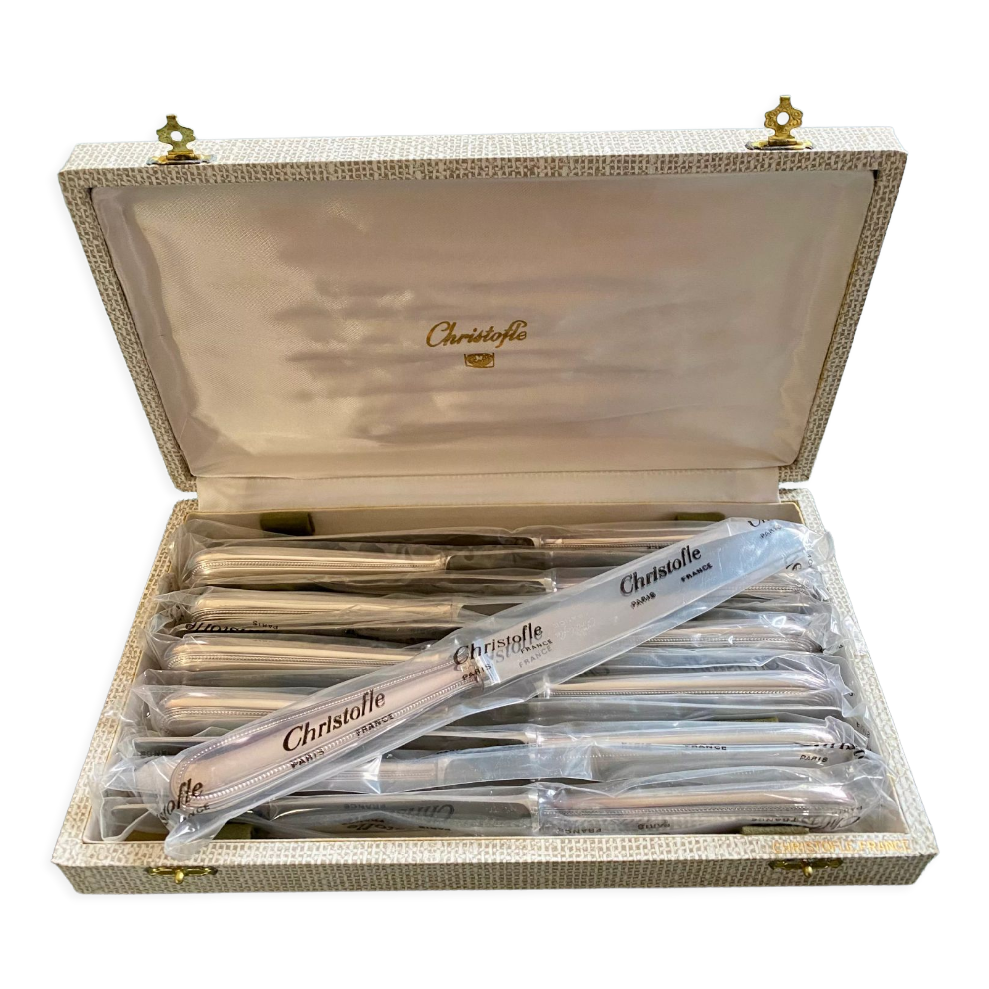 12 Christophe model beadles table knives