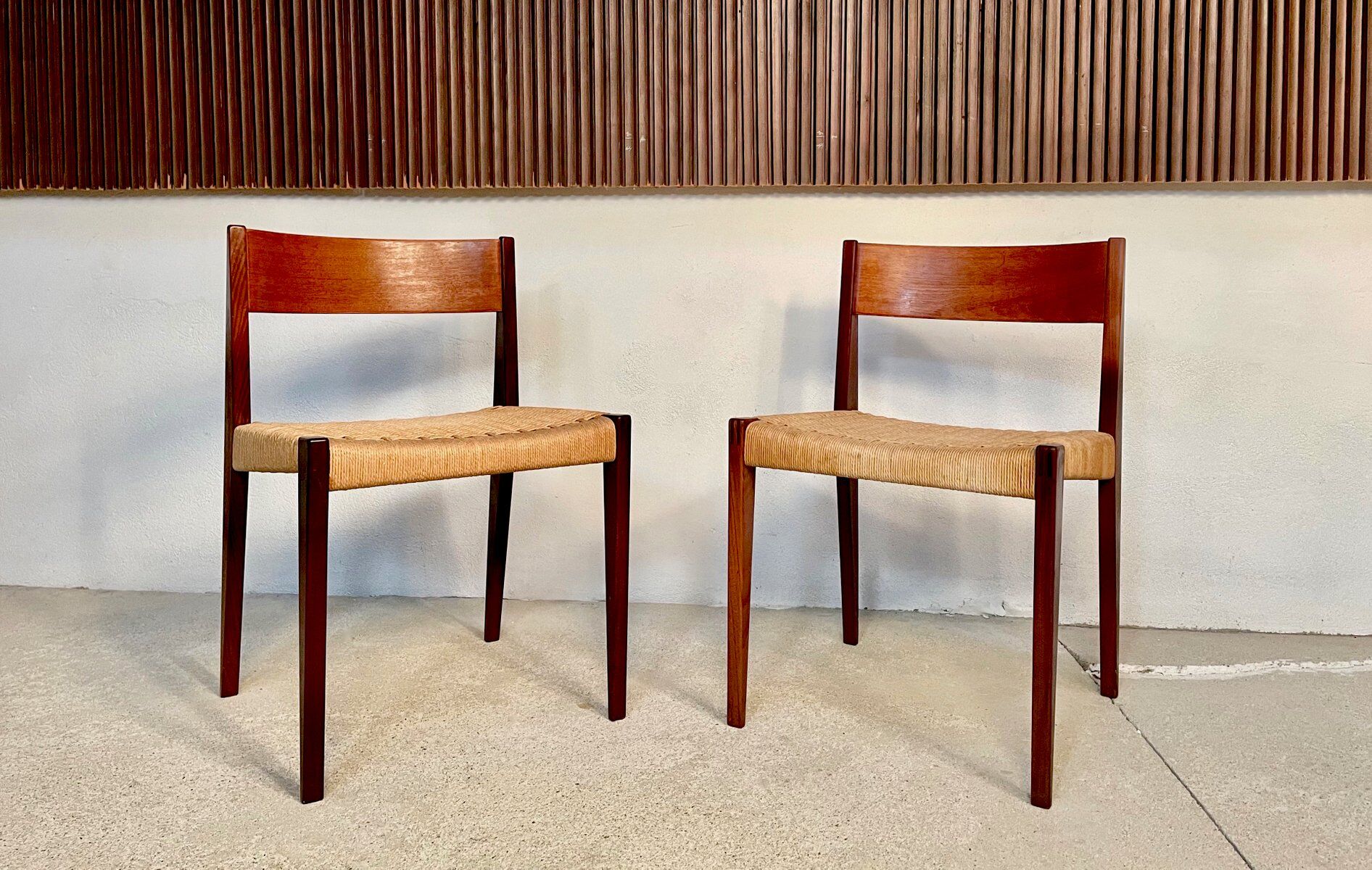 Ensemble de chaises de salle à manger minimalistes danoises en teck modèle Pia avec sièges en corde à papier par Poul Cadovius pour Royal Persiennen, 1958.