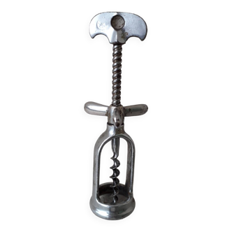 Propeller corkscrew