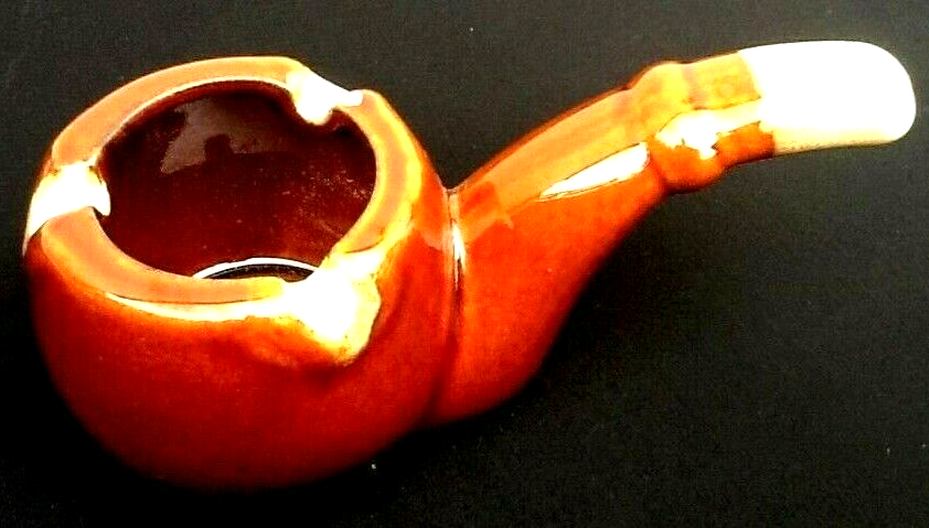 Cendrier en forme de pipe années 1950  céramique vernissée