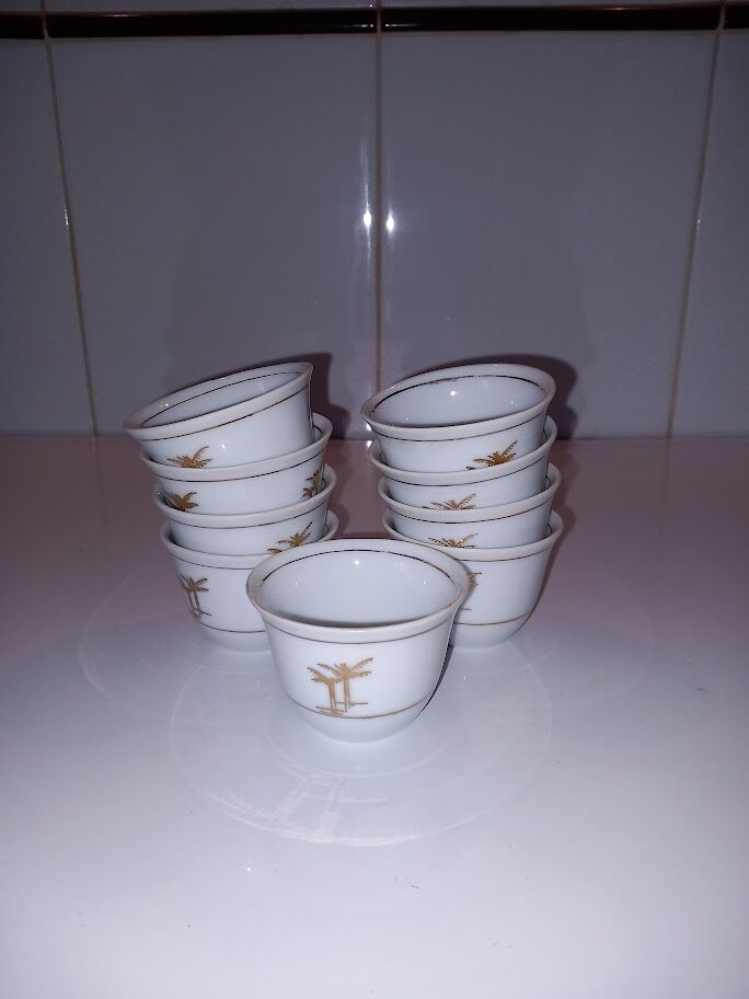 Lot of coffee cups
