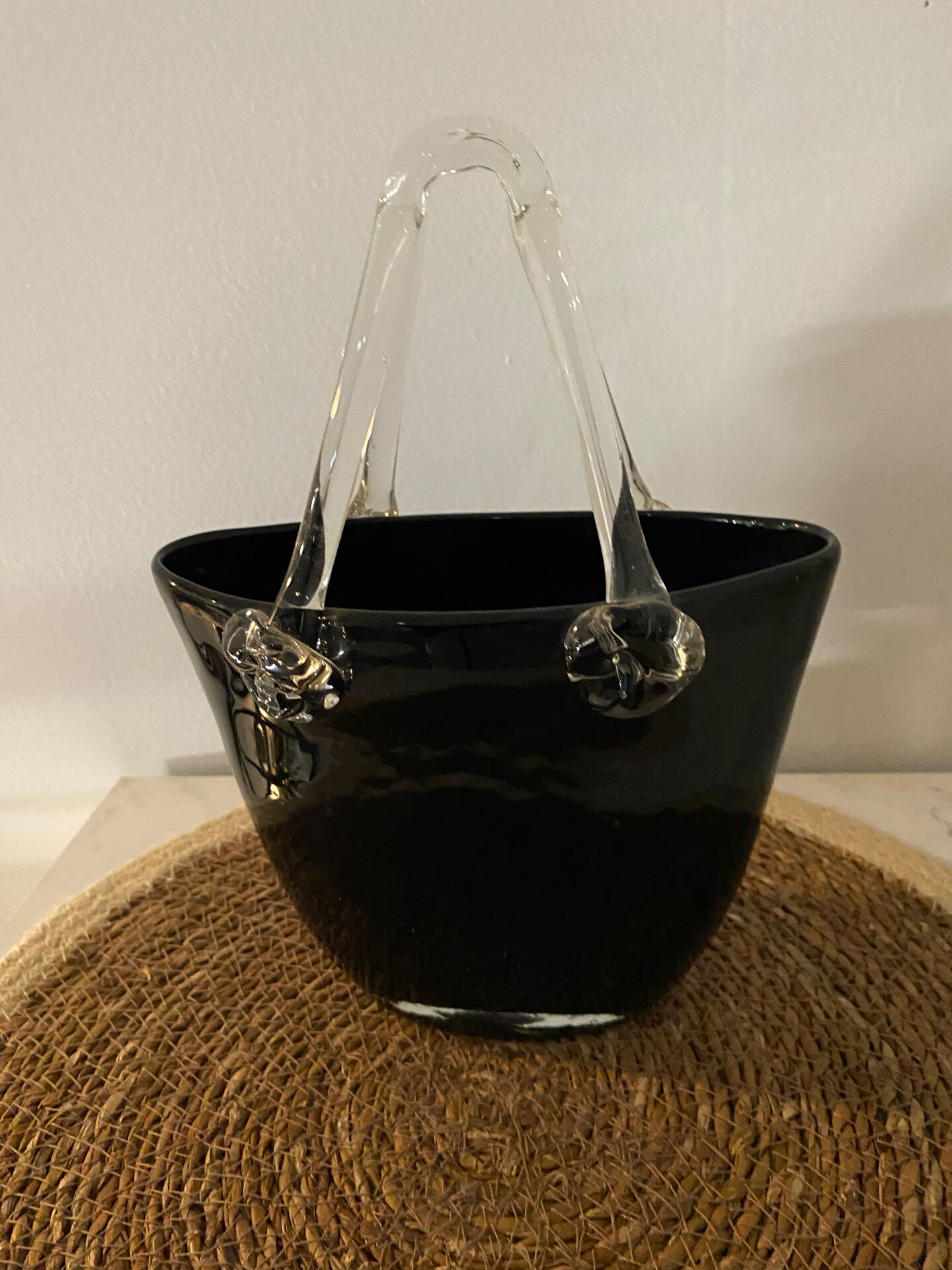 Basket Vase "Handbag" in Blown Glass – Black & Transparent