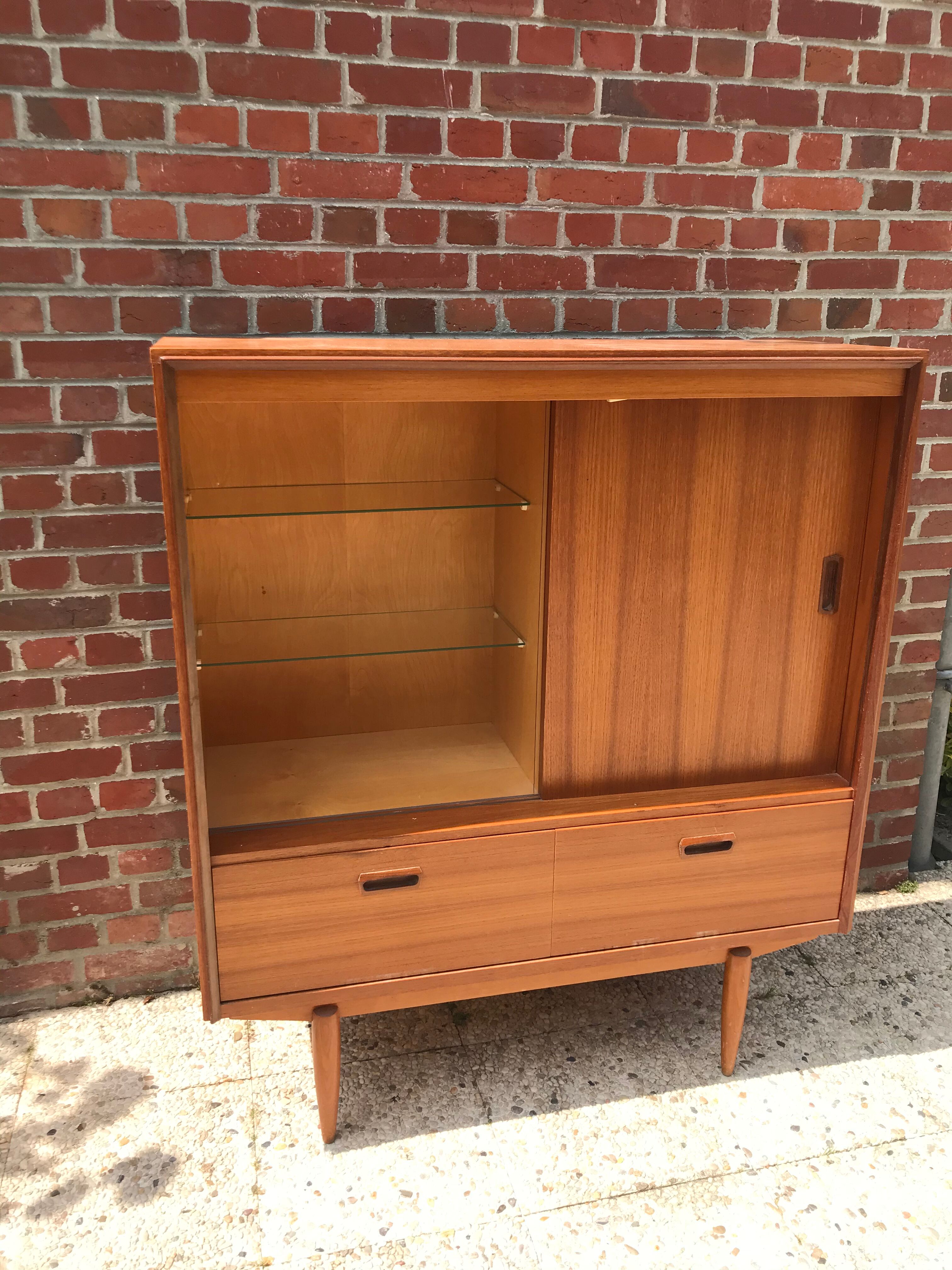 Commode vitrine scandinave