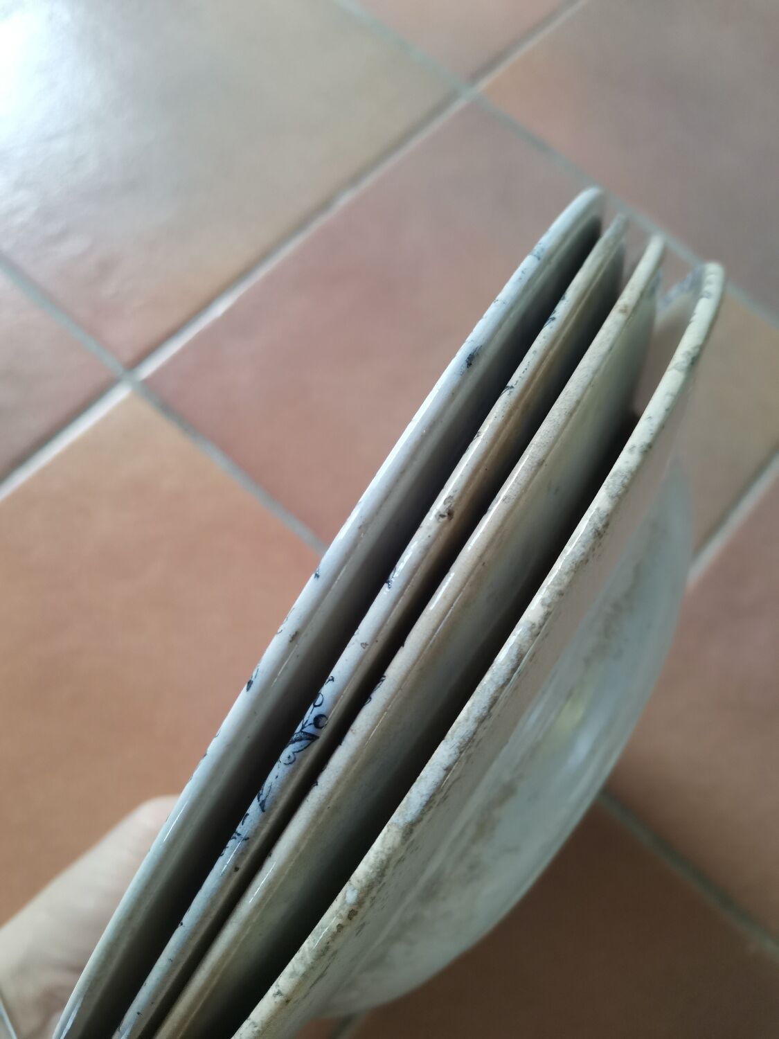 Set of 4 vintage iron earth plates Badonvillier ripe model