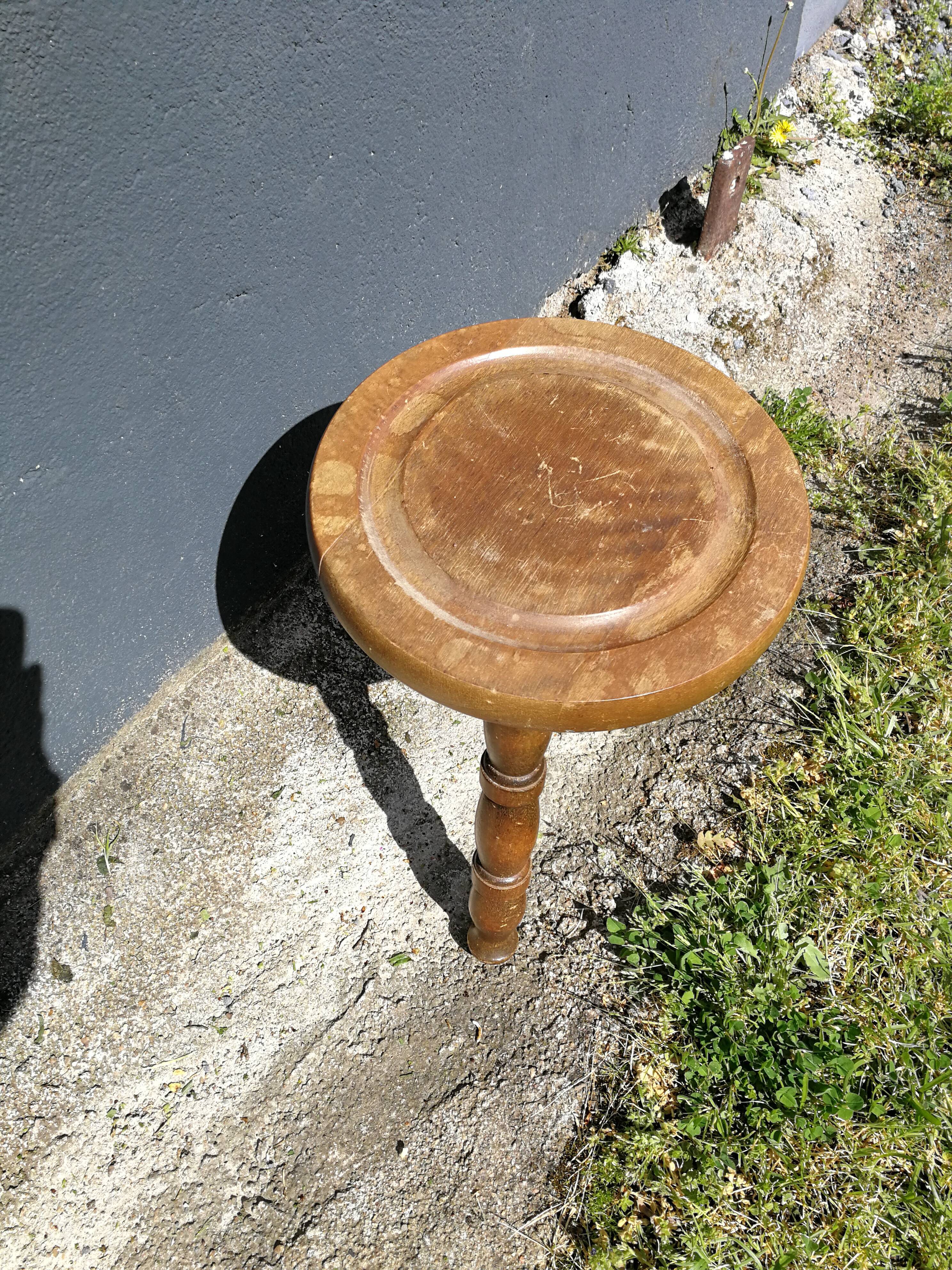 Farm stool
