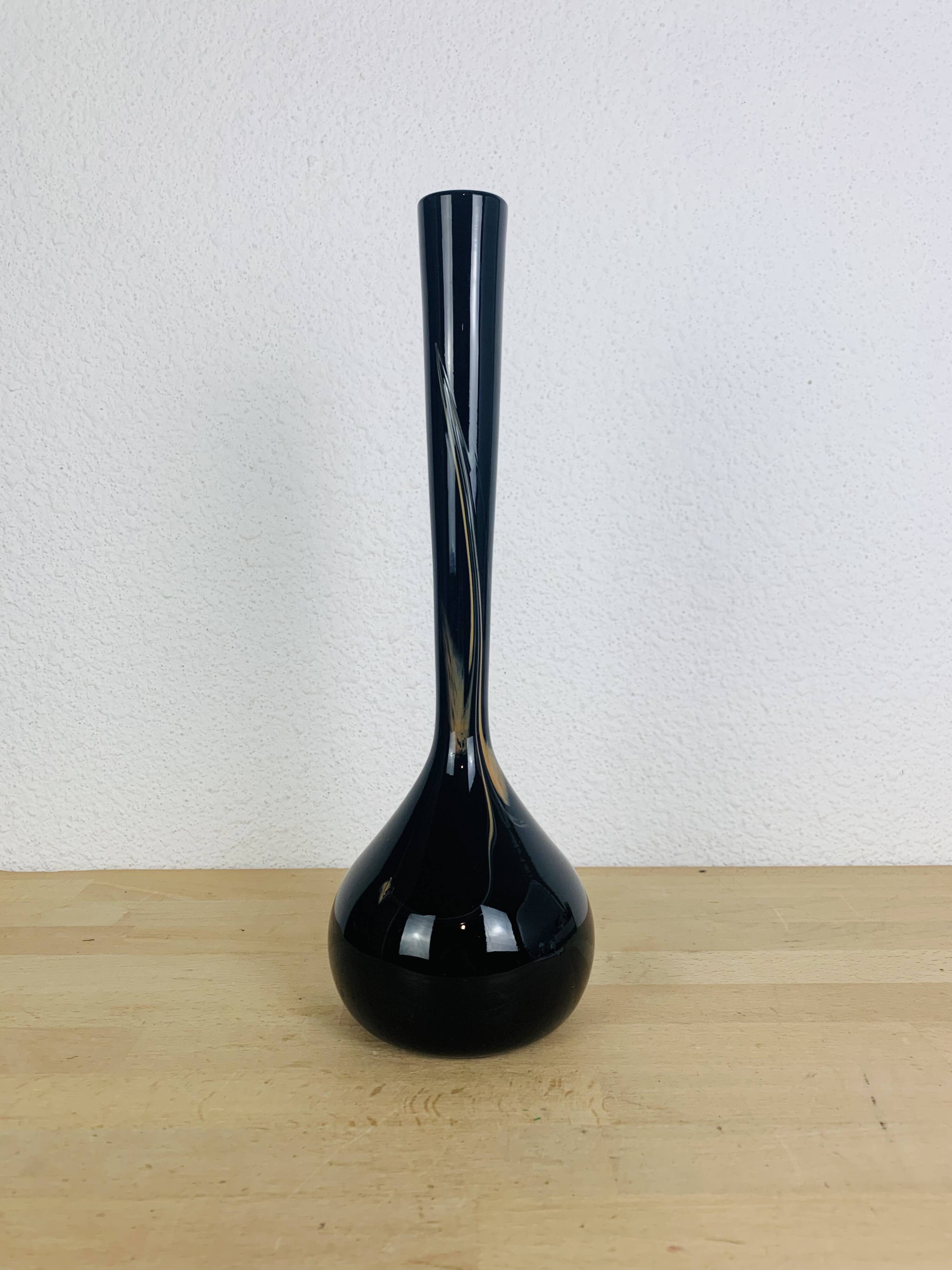 Vintage Moorish blown glass soliflore vase