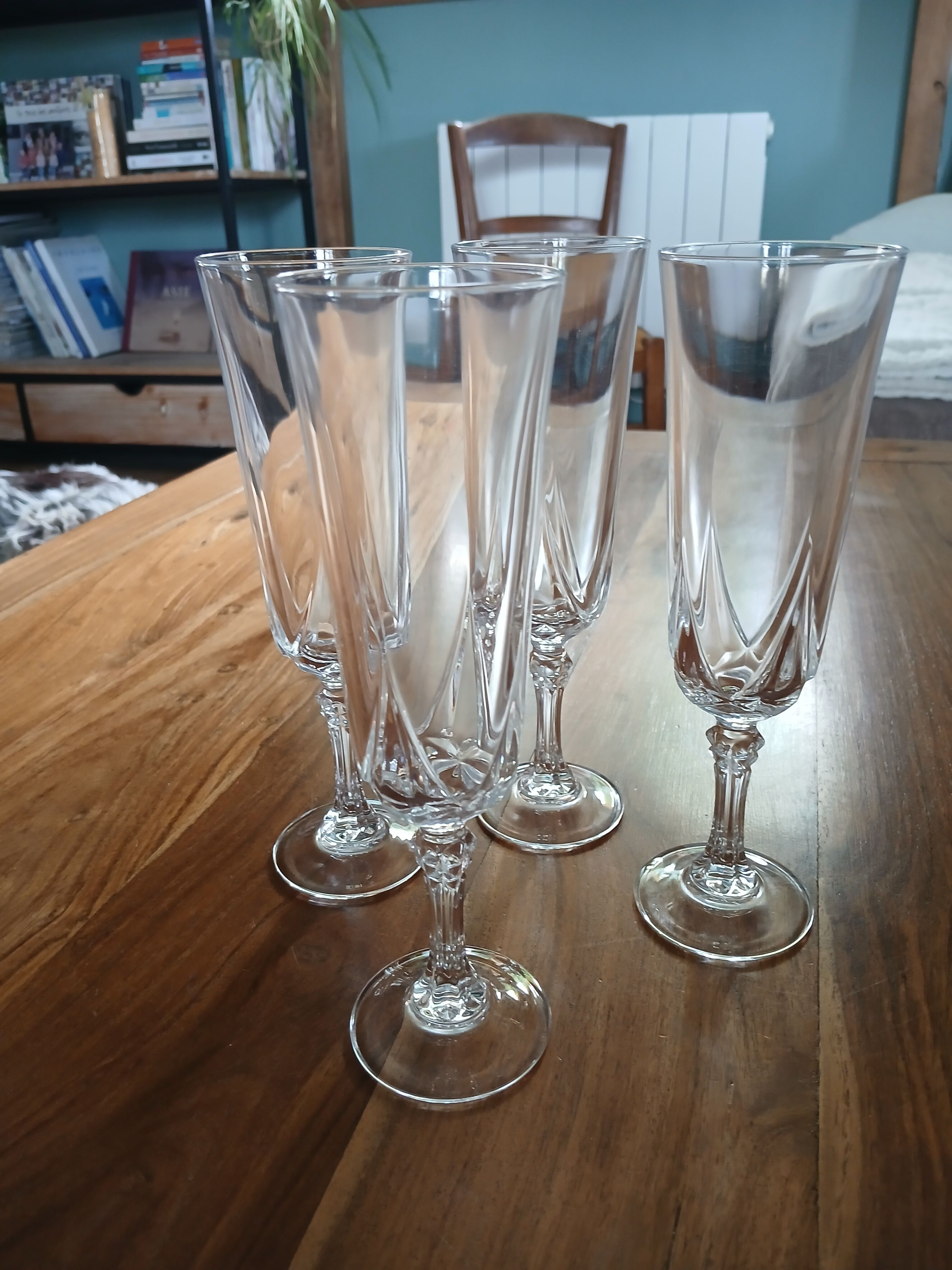 4 vintage crystal champagne flutes from Arques