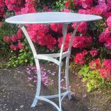Iron garden coffee table / pedestal table