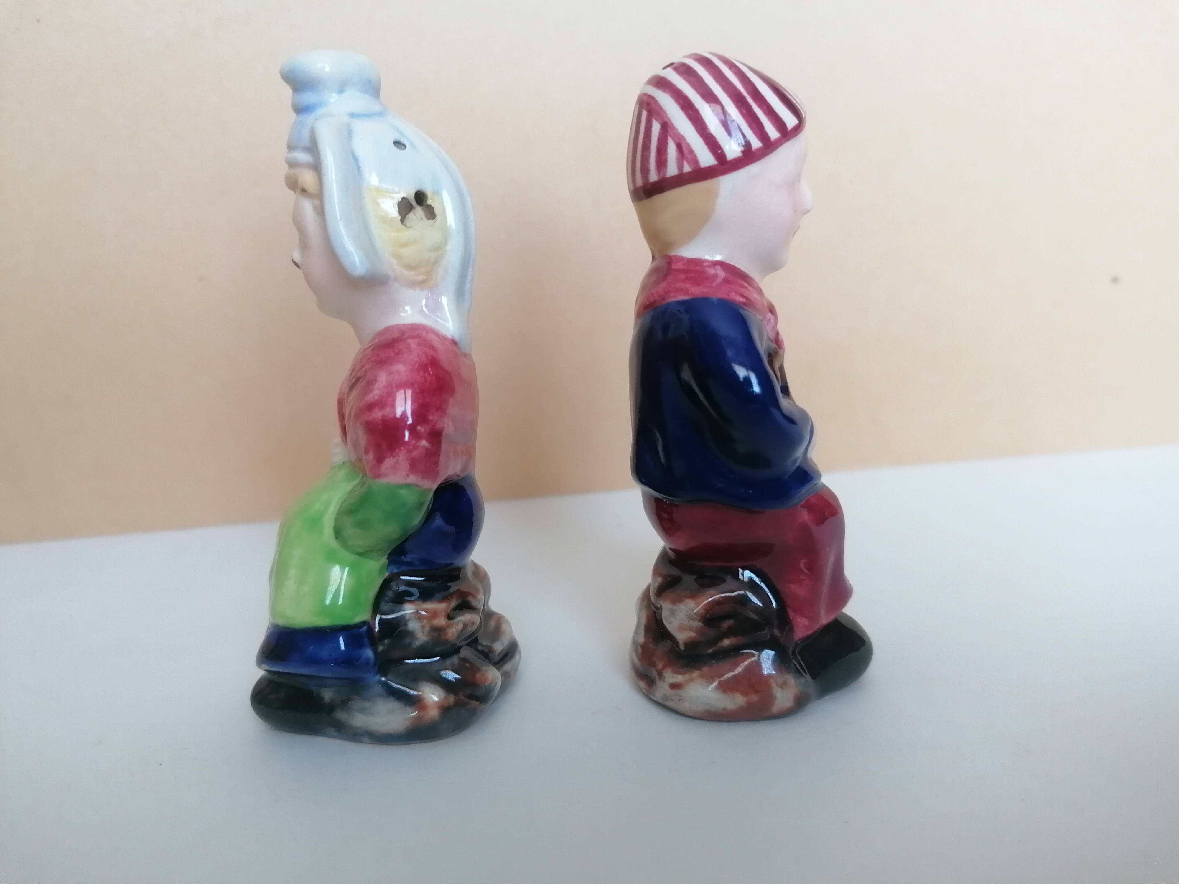 Breton salt and pepper shakers in a couple.