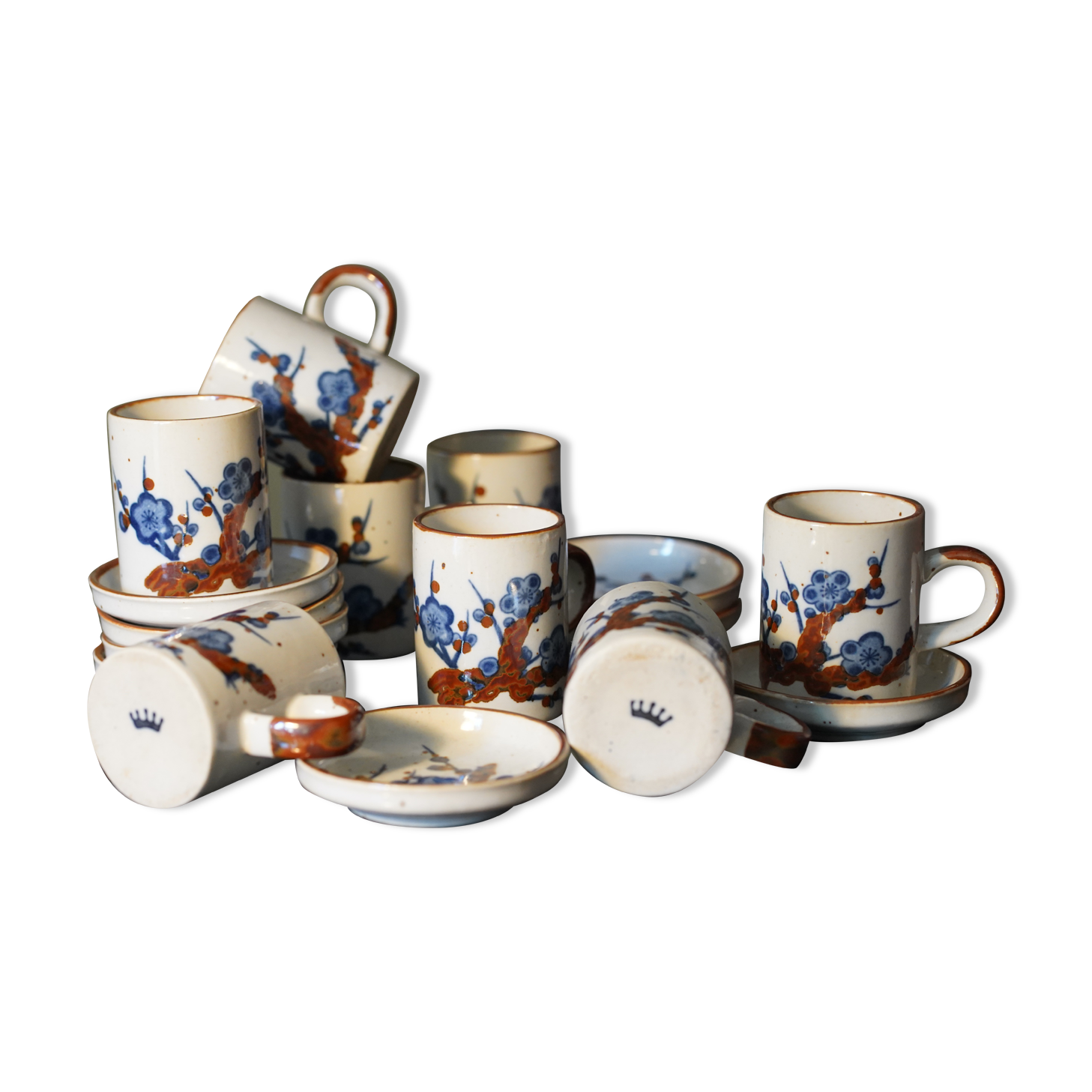 Set cups and under cups