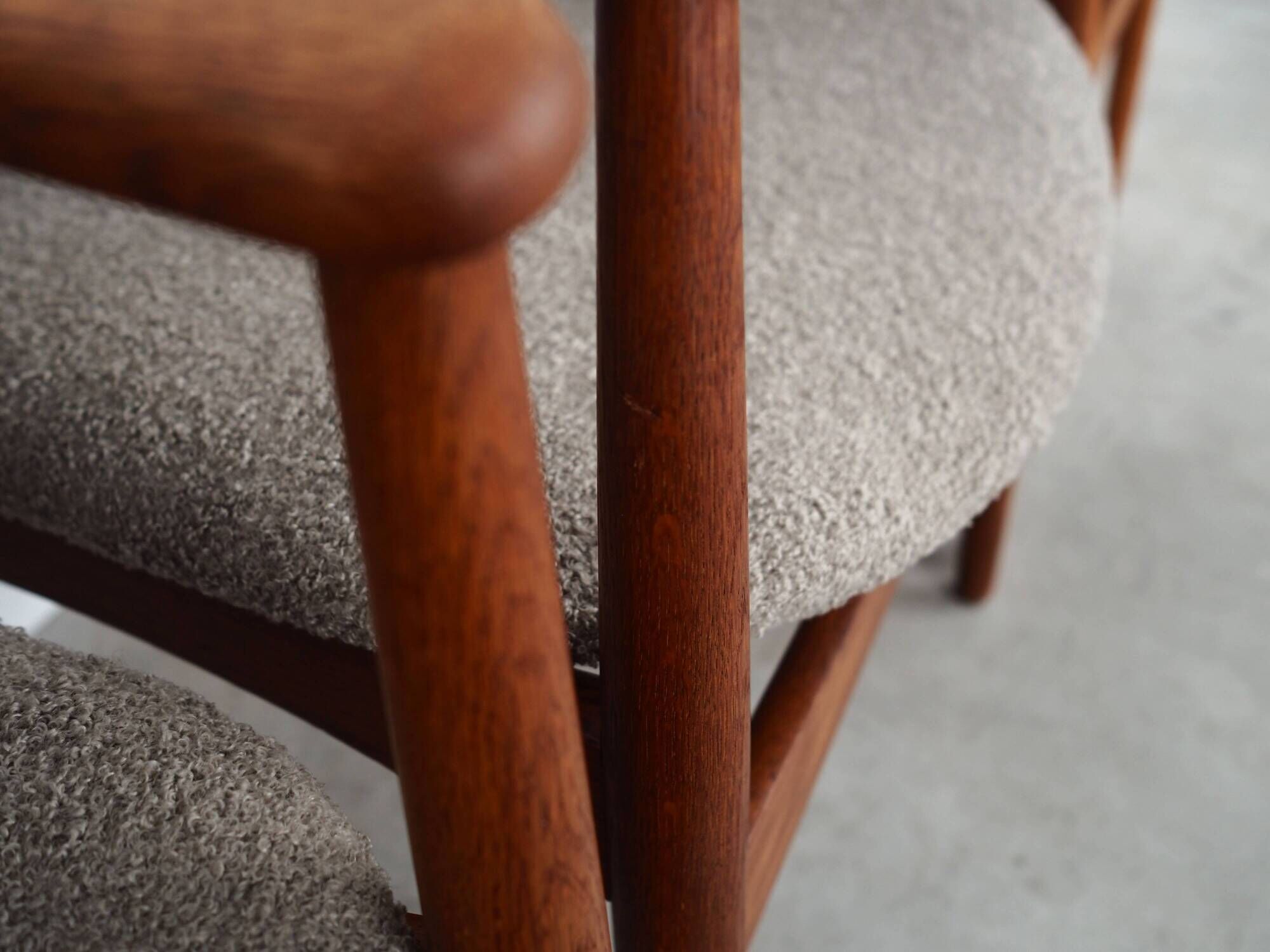 Oak armchair, designer: Ejner Larsen & Aksel Bender Madsen for Fritz Hansen