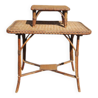 Table et tabouret pour enfant vintage en osier tressé