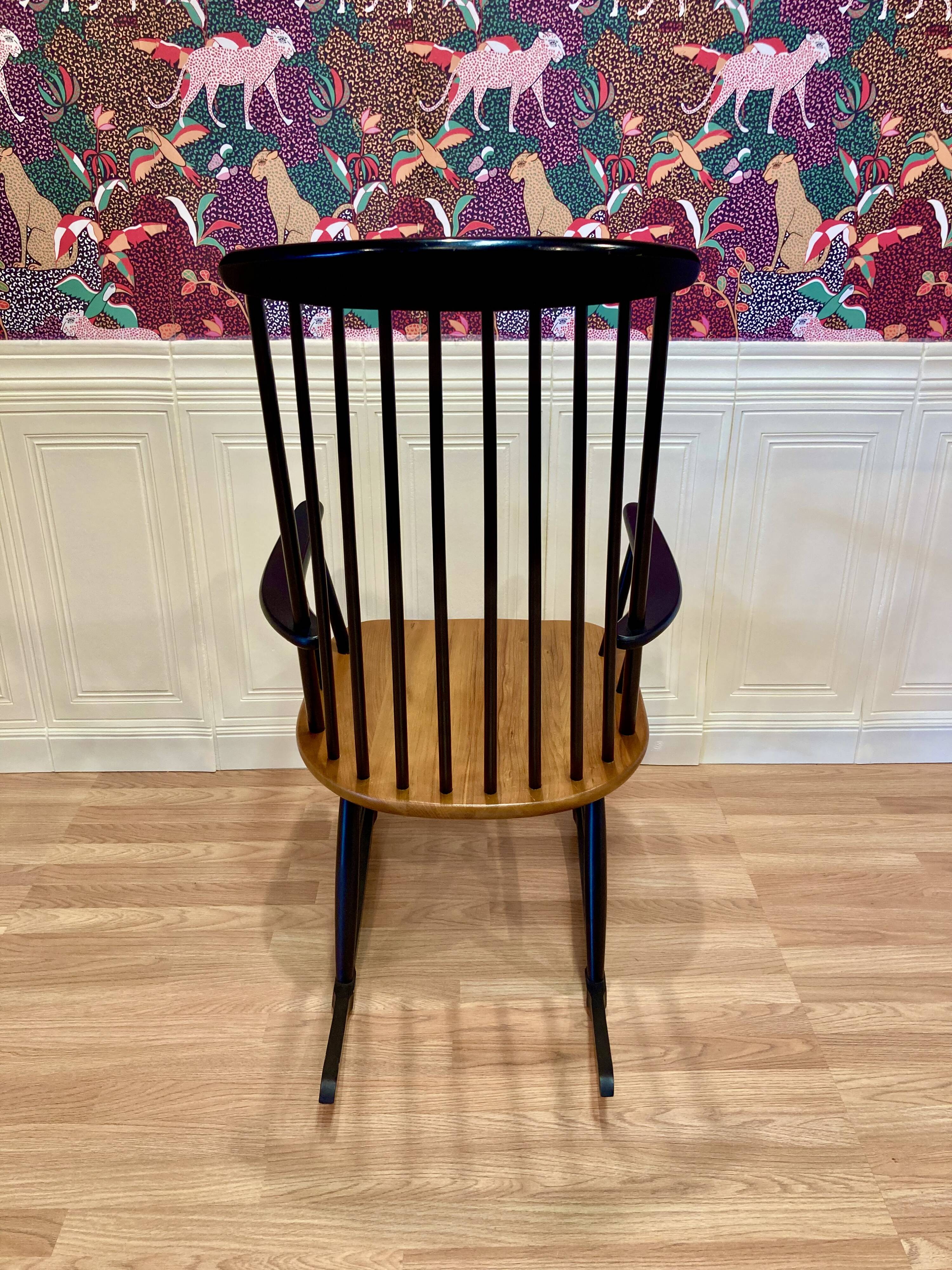 Fauteuil rocking chair design scandinave 1950 "Ilmari Tapiovaara".