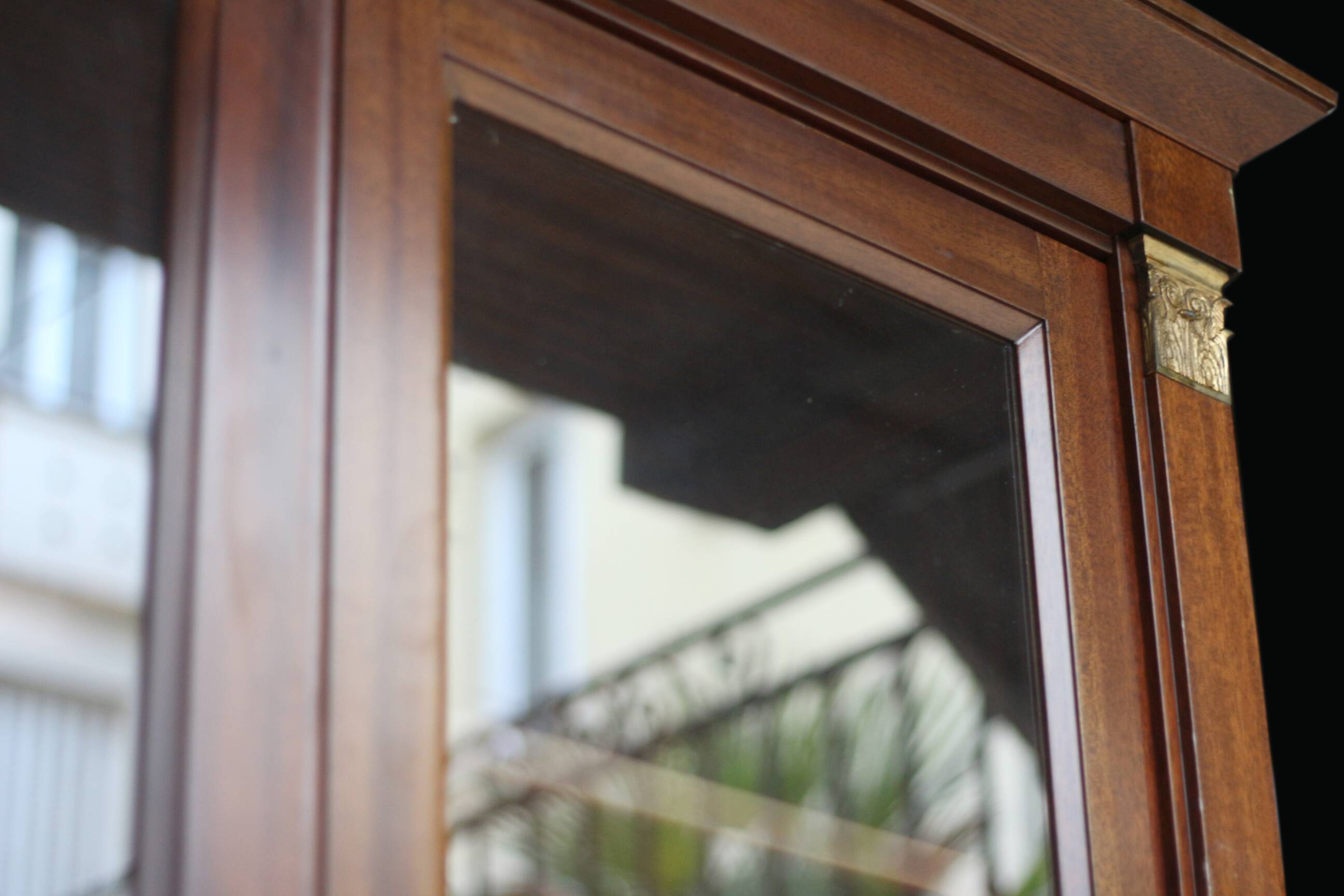 Mahogany veneer library, coming from Matignon