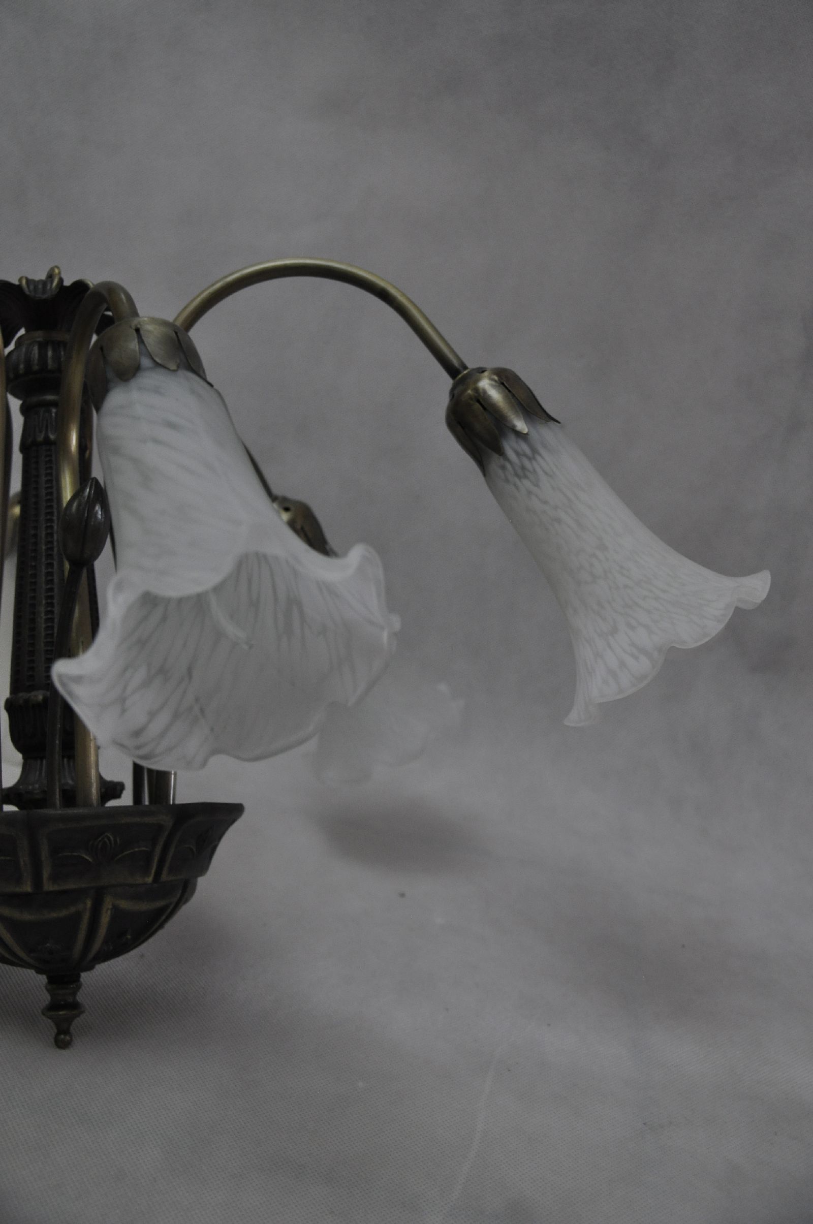 Lustre de salon metalwork