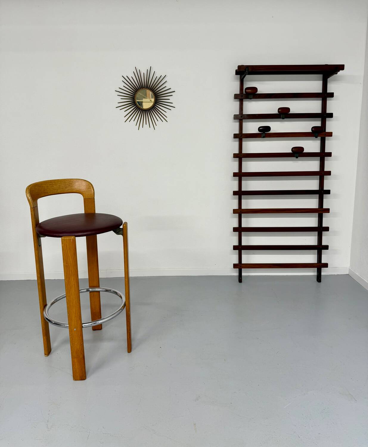 Antique Italian design wall coat rack Ezhio Longhi / Elam vintage teak