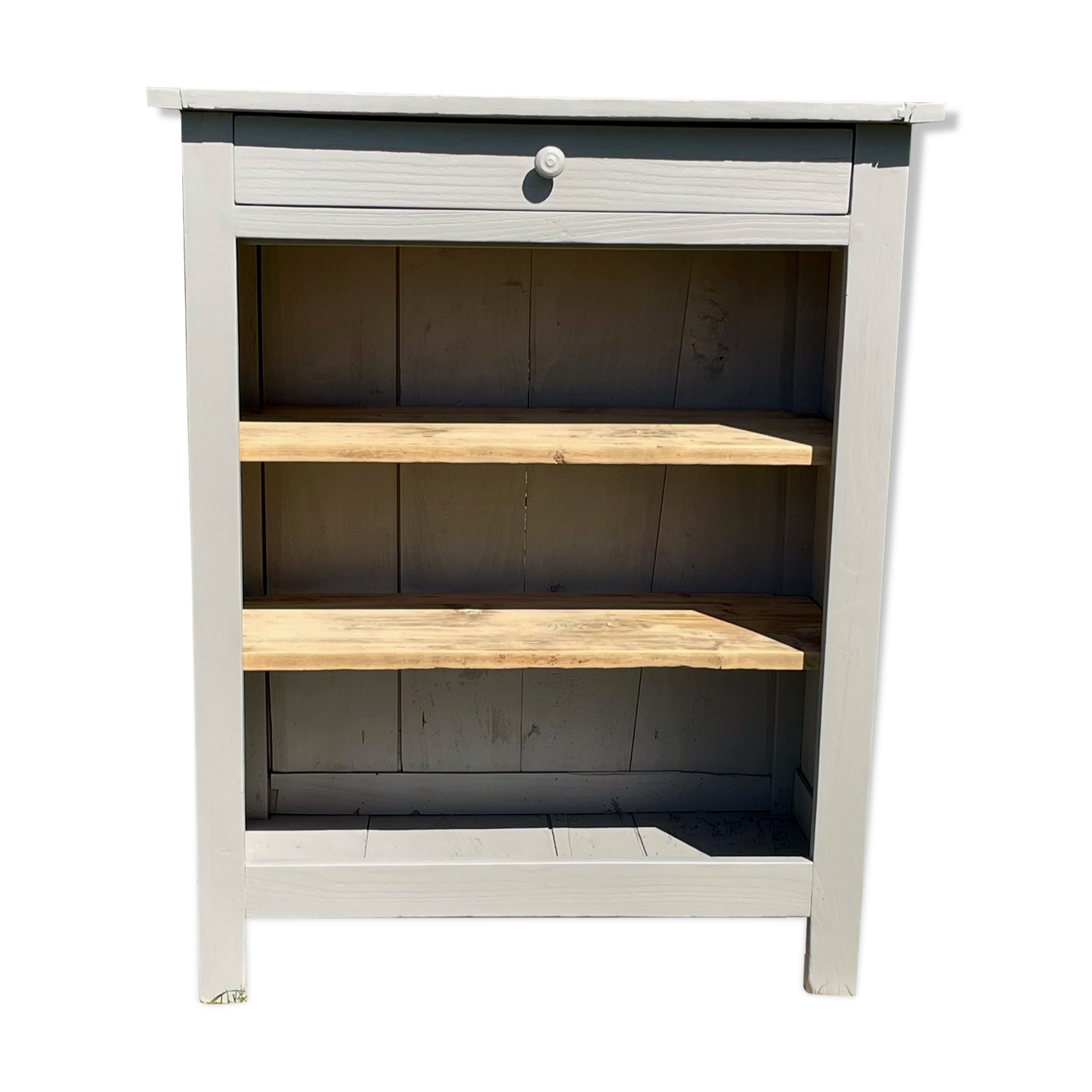 Small parisian buffet