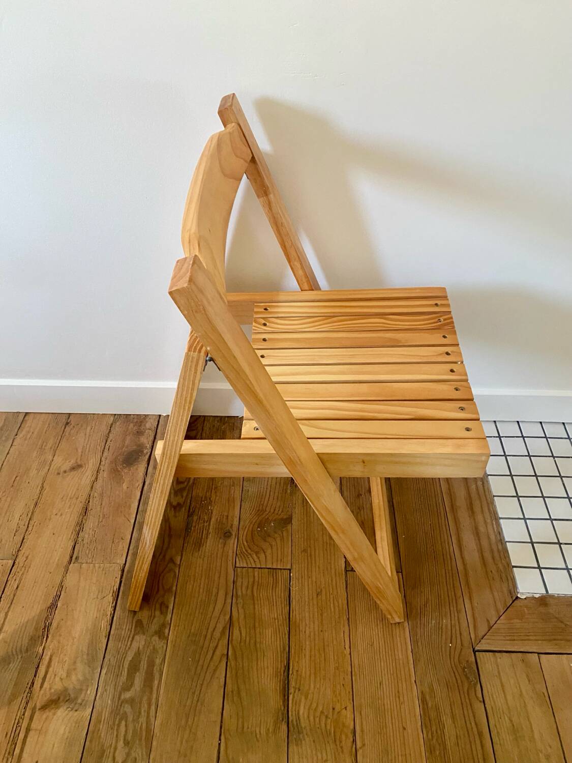 Pair of folding chairs