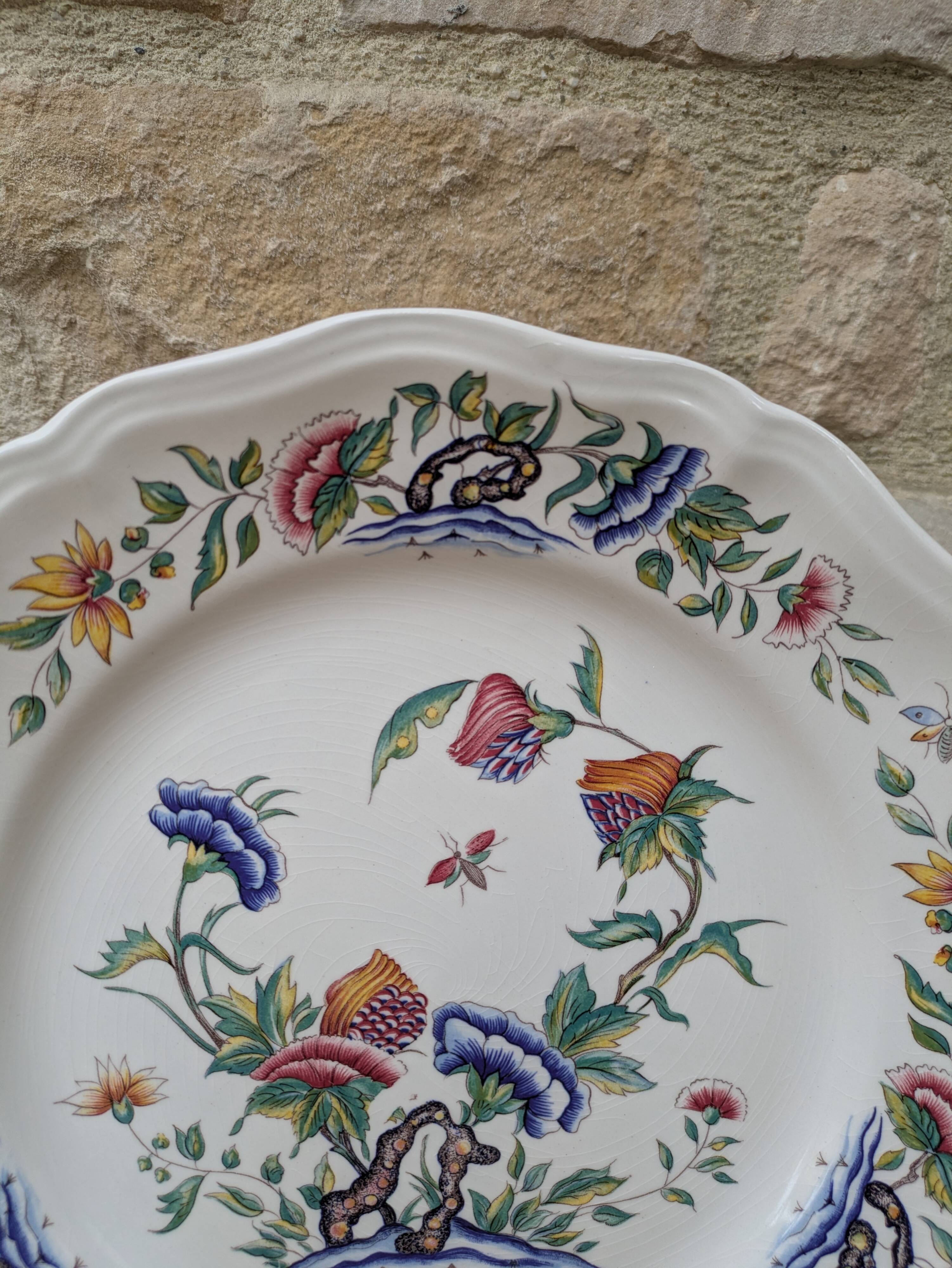 Plate Sarreguemines France model Rouen decoration flowers and insects 25.5cm