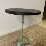 Small bistro table, pedestal table type