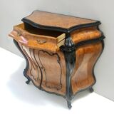 Armoire en hêtre noirci et racine de noyer avec plateau en verre, Brianza, Italie