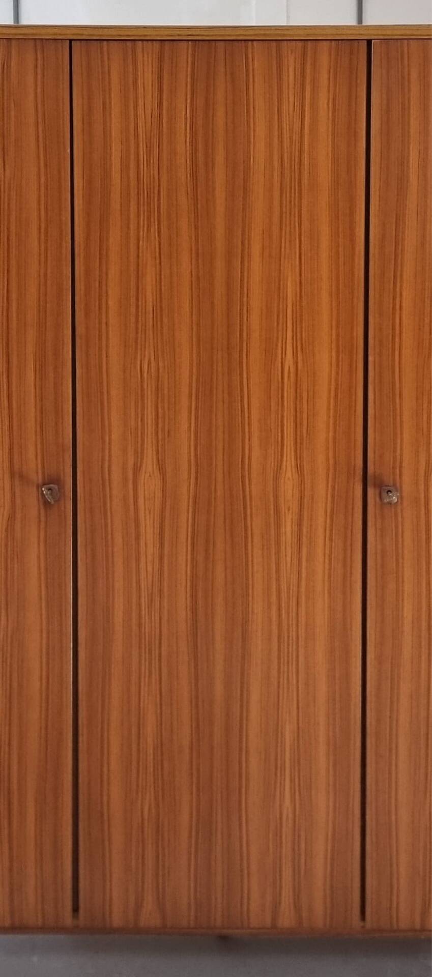 Armoire du milieu du siècle