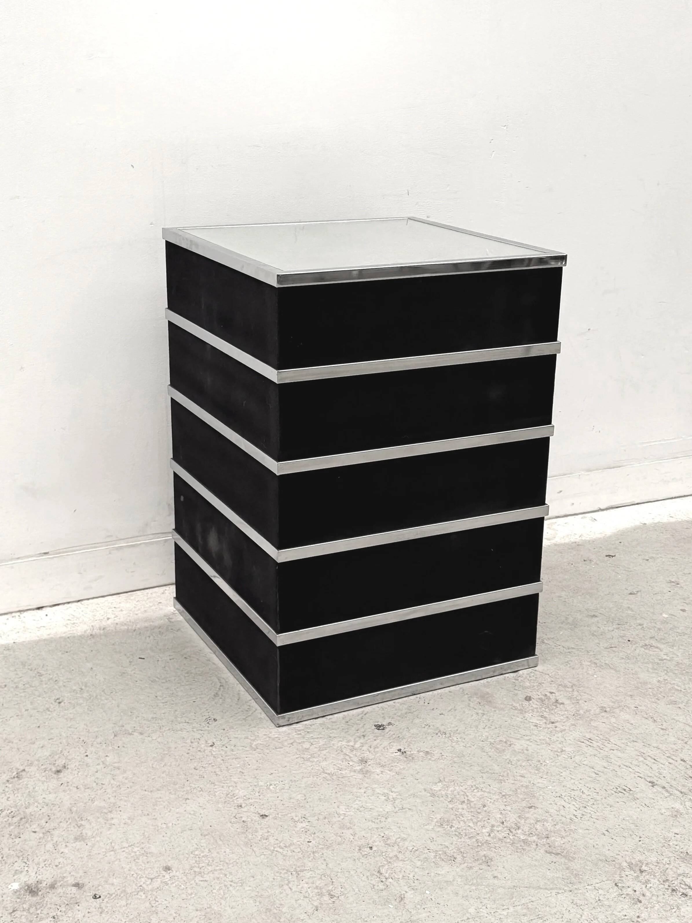 Mirror column, chrome and nubuck, 1970