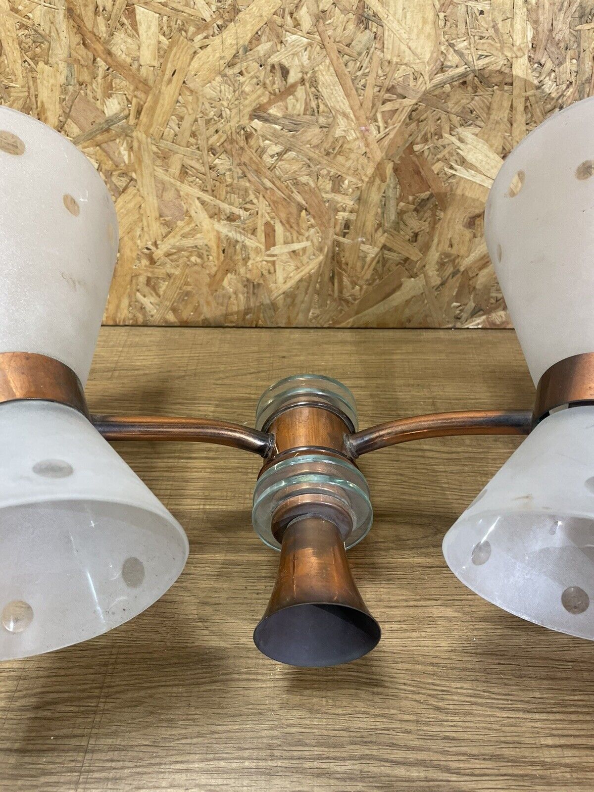 Double wall lamp