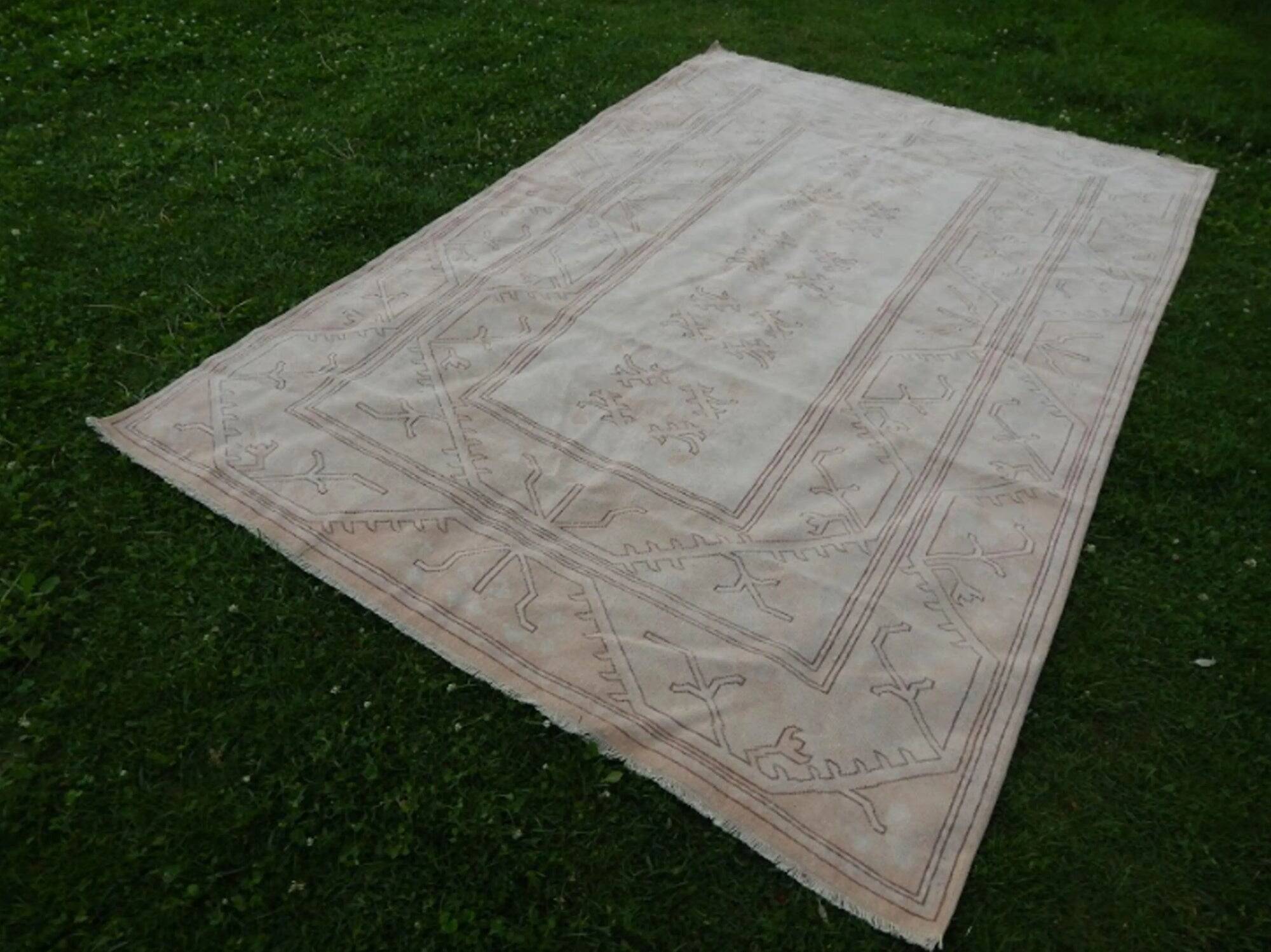 Vintage Turkish rug handmade 184x284 cm