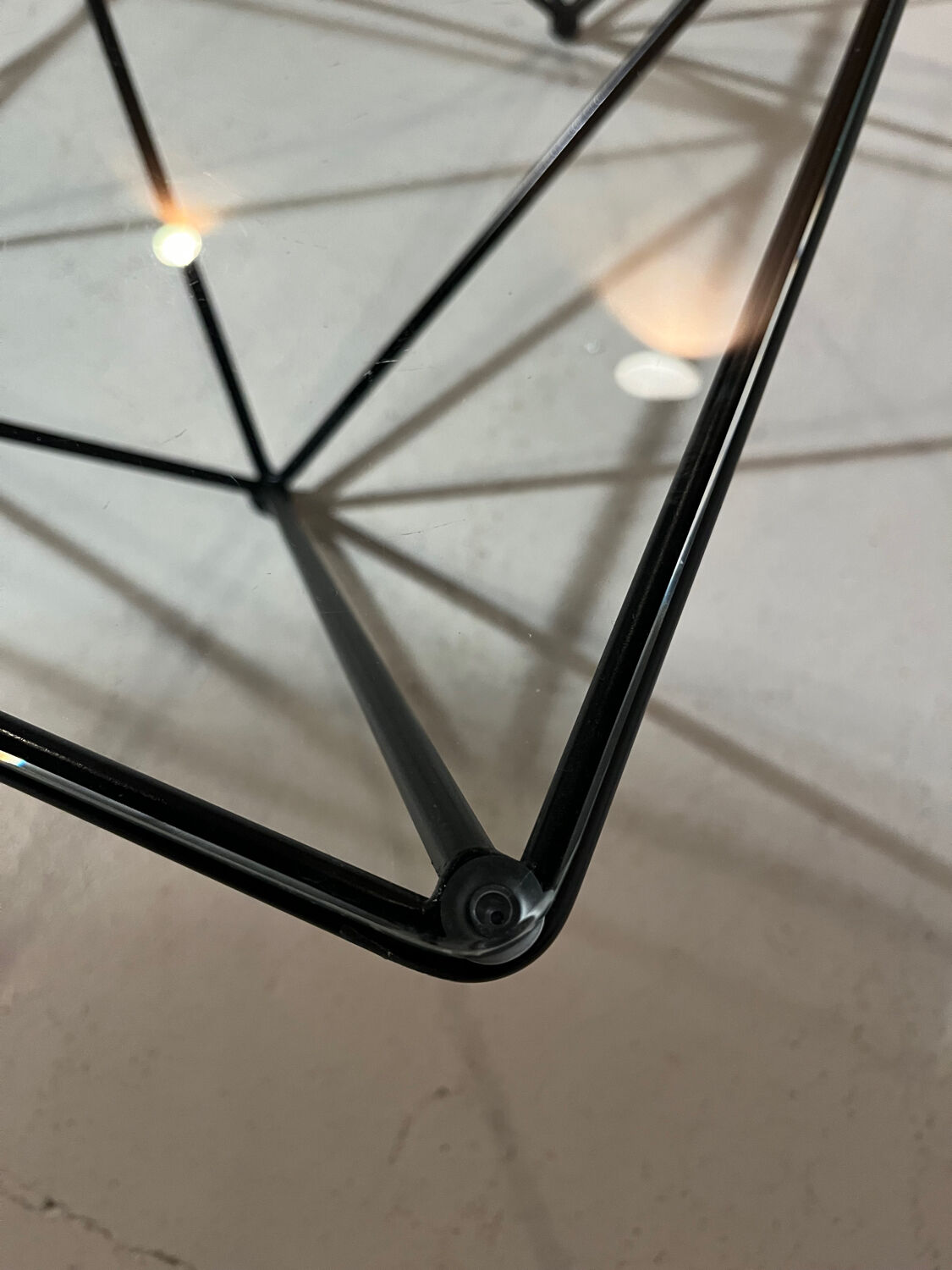 Alanda-style glass and steel coffee table from 1990.