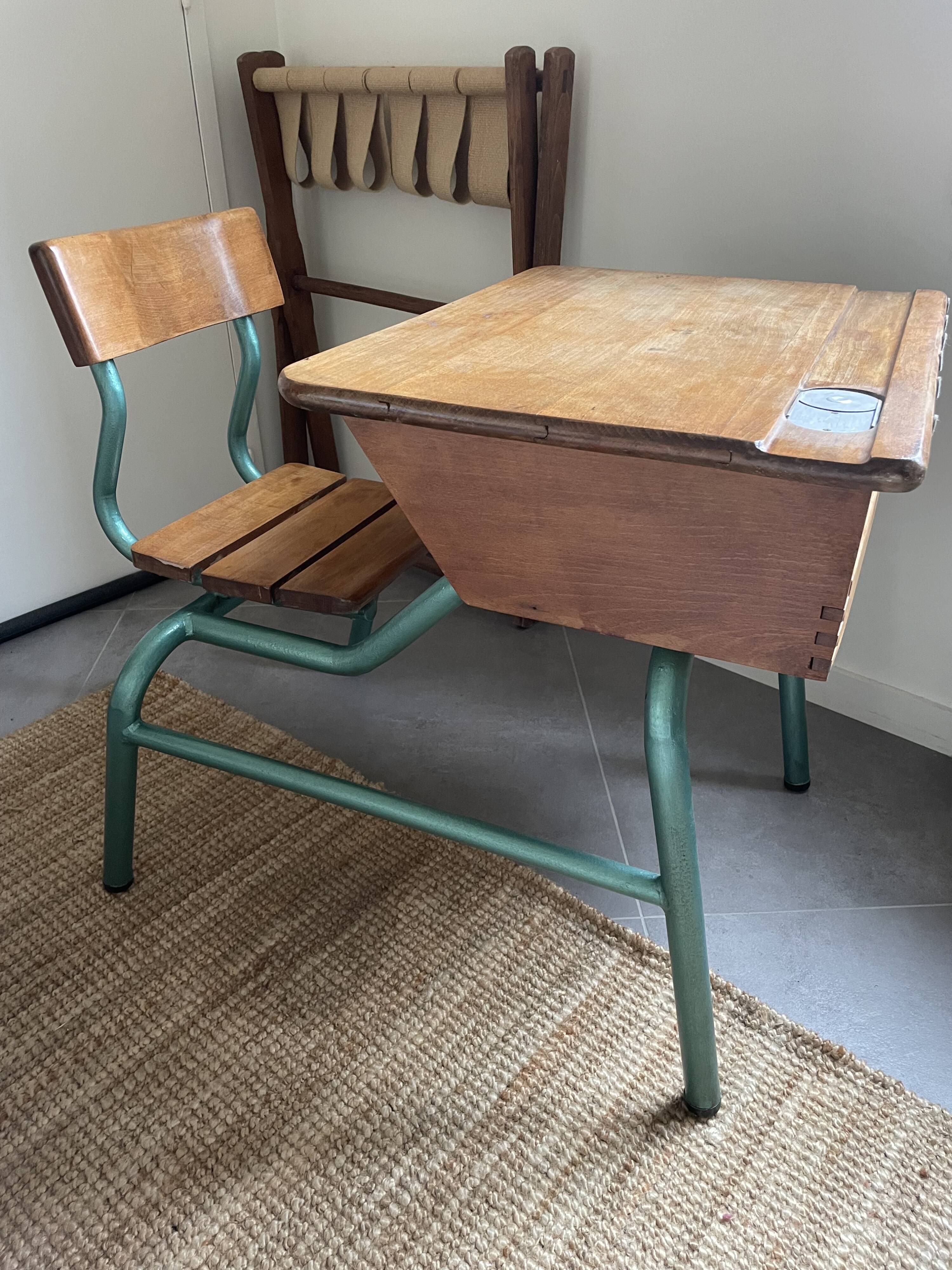 Vintage school desk - Maison Delagrave