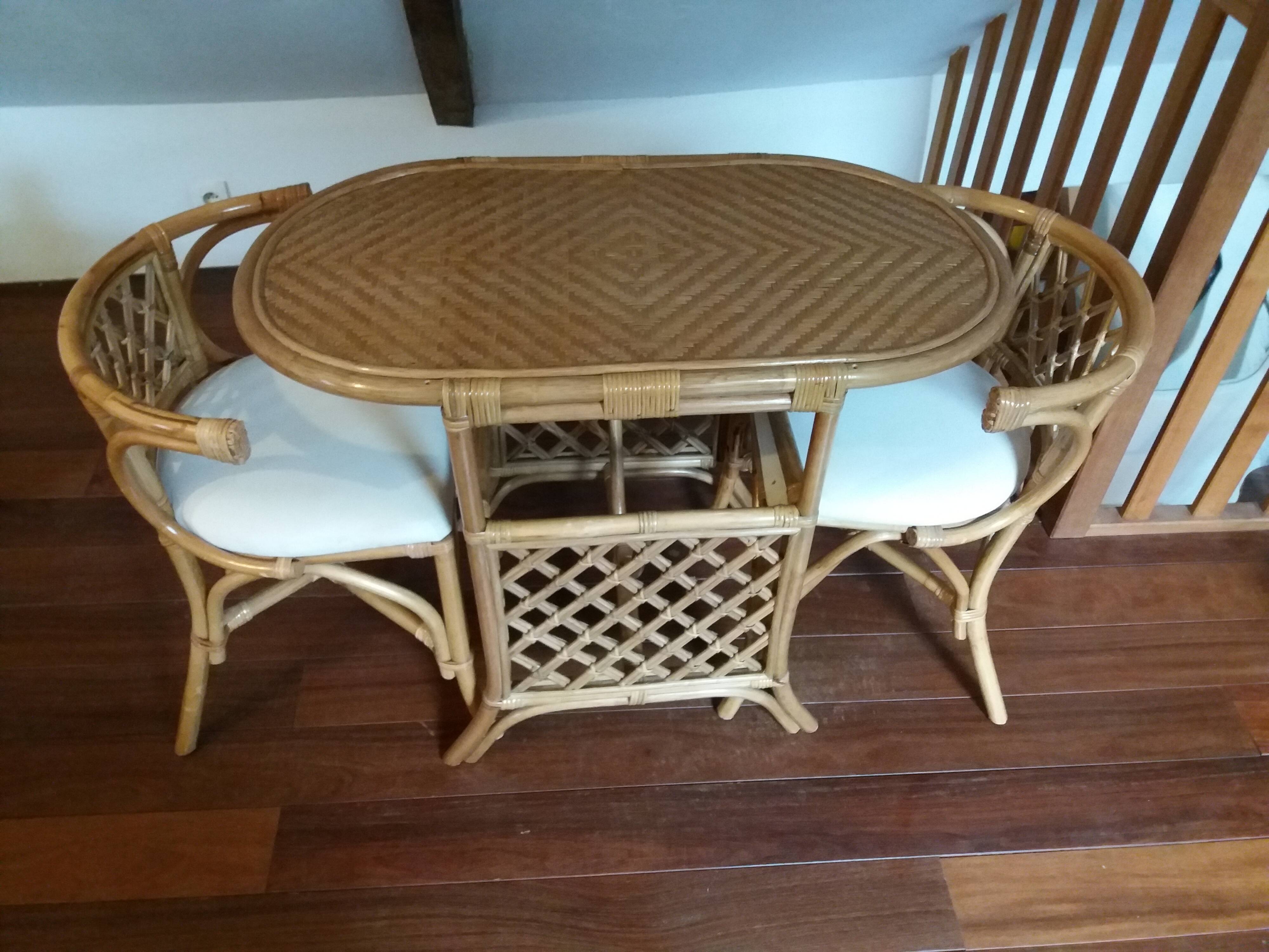 Table and chairs rattan