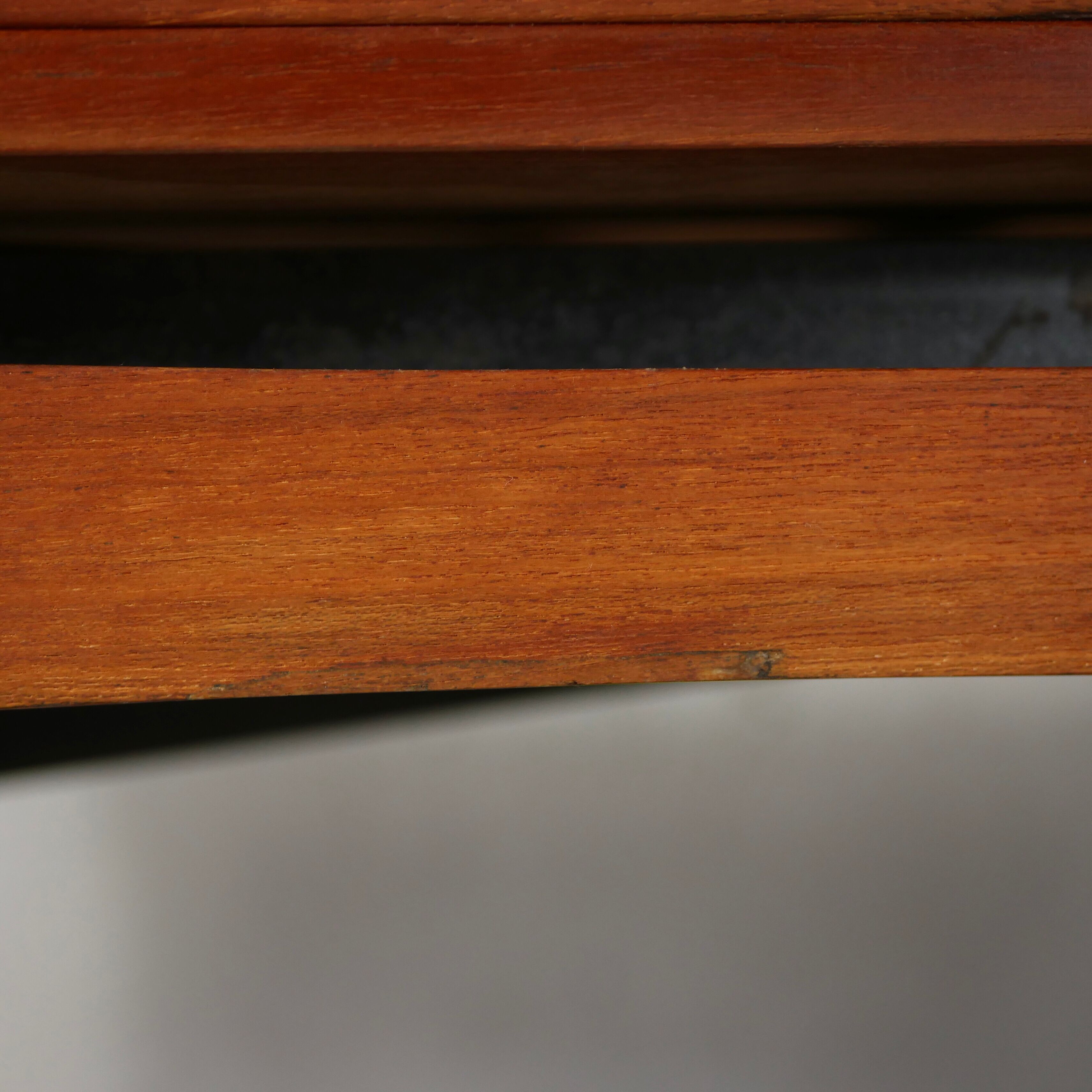 Teak system table