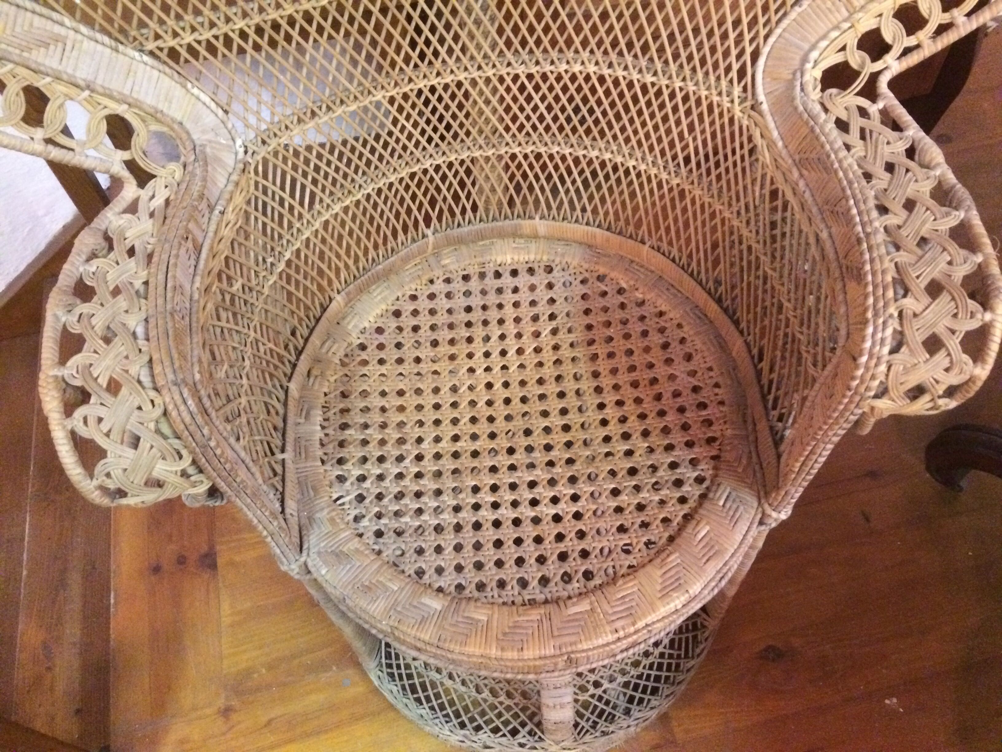 Large Emmanuelle chair in wicker and rattan Era 1970