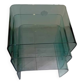 Suite of 3 nesting tables in curved glass from the 80s.